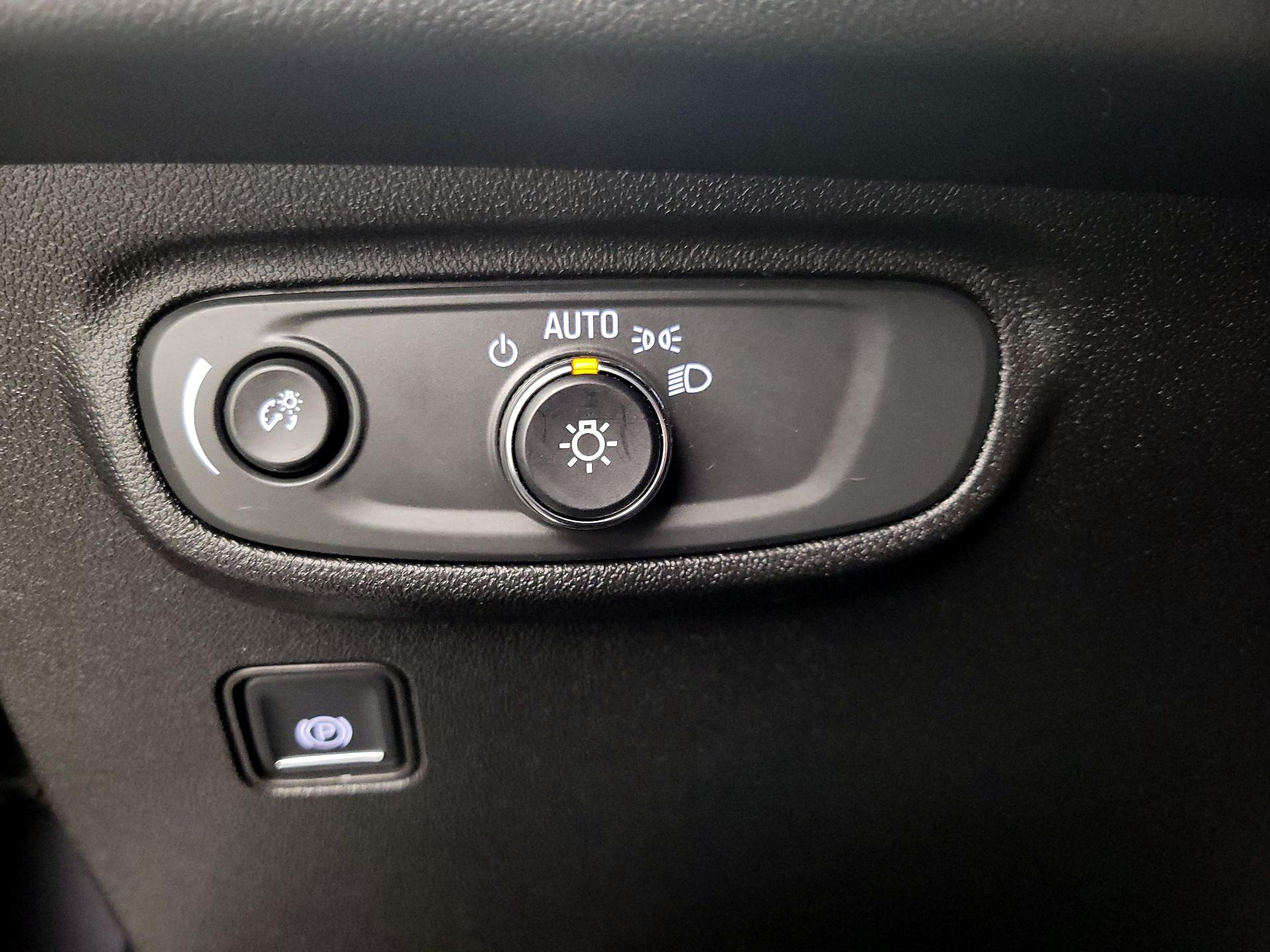 Thumbnail: 2018 GMC Terrain - 13