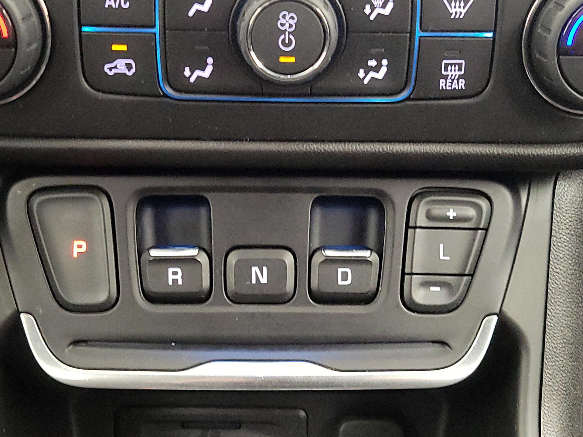 Thumbnail: 2018 GMC Terrain - 18