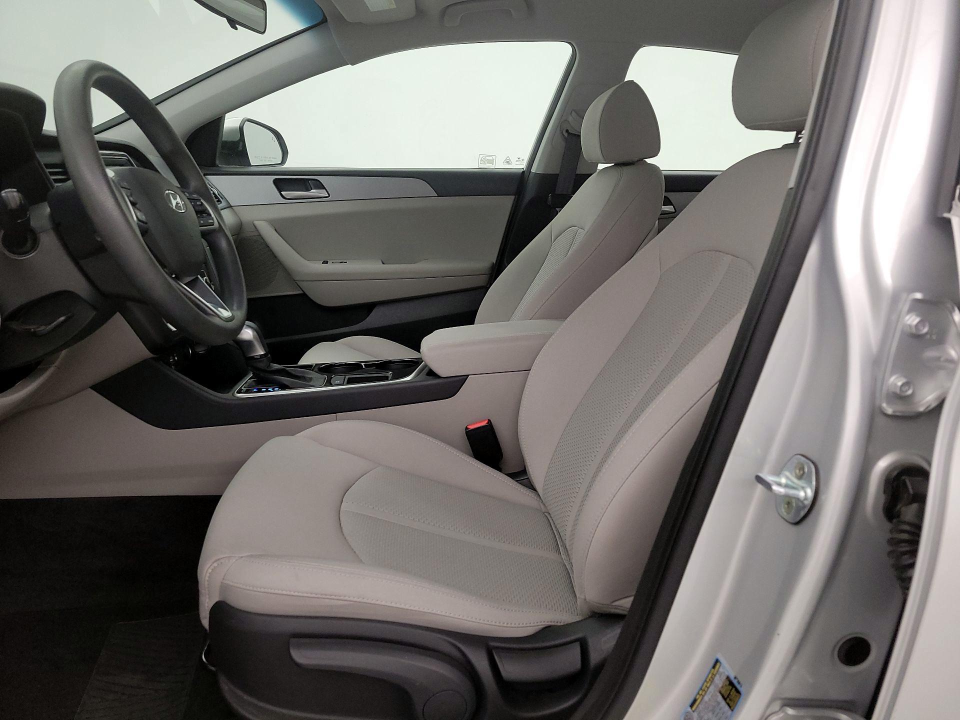 Thumbnail: 2019 Hyundai Sonata - 11