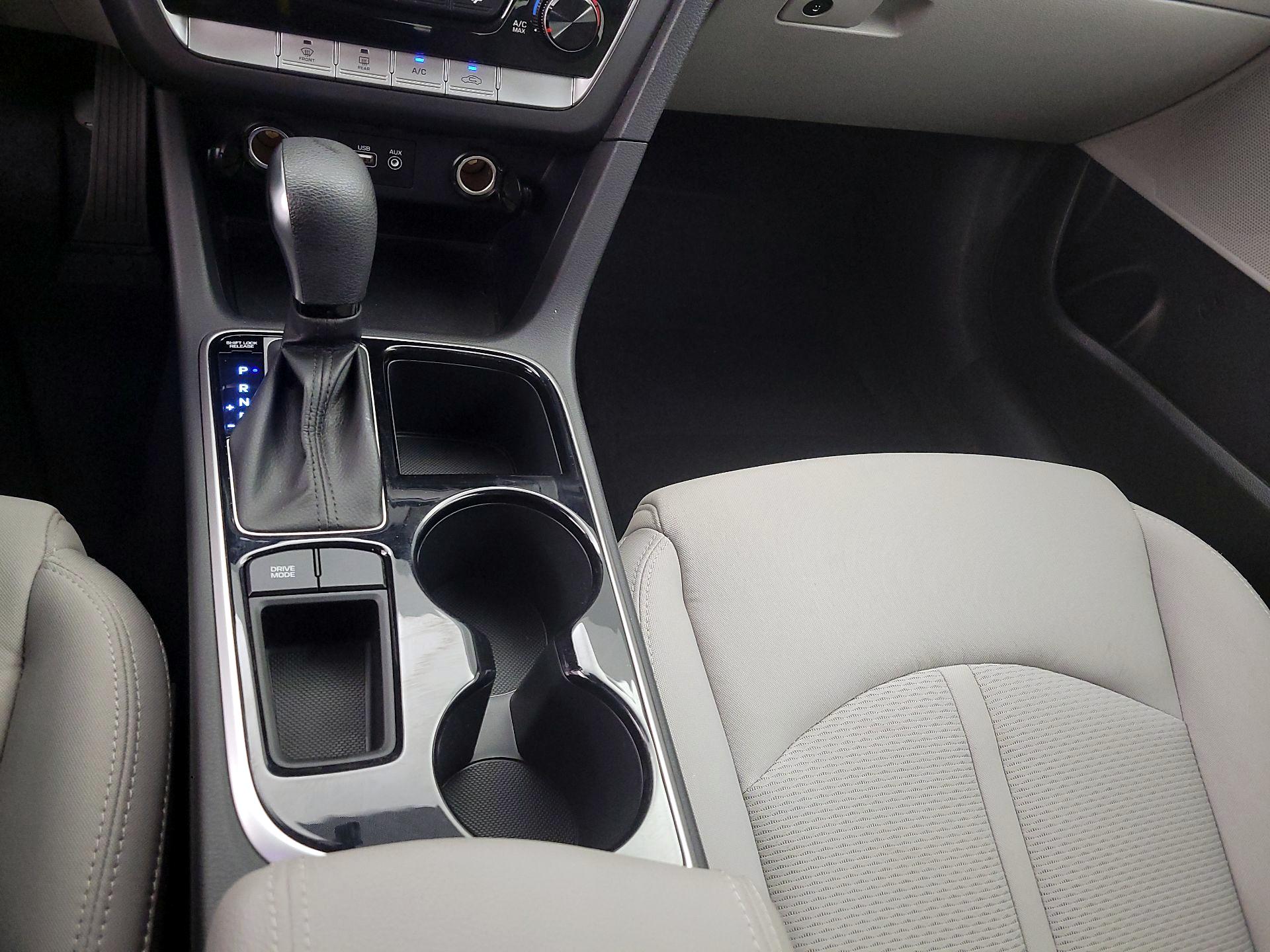 Thumbnail: 2019 Hyundai Sonata - 17