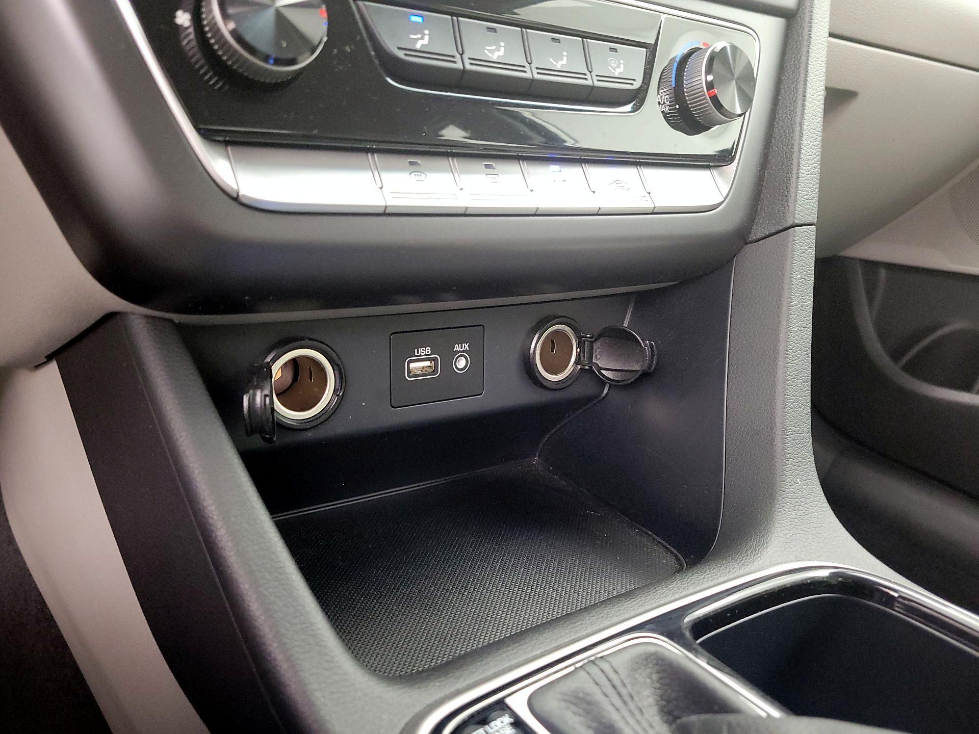 Thumbnail: 2019 Hyundai Sonata - 18
