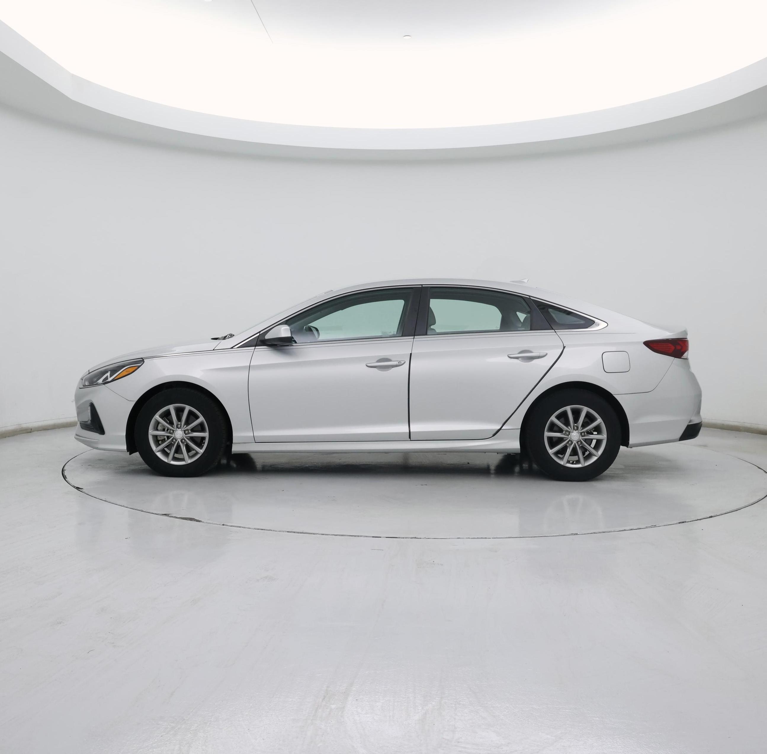 Thumbnail: 2019 Hyundai Sonata - 3