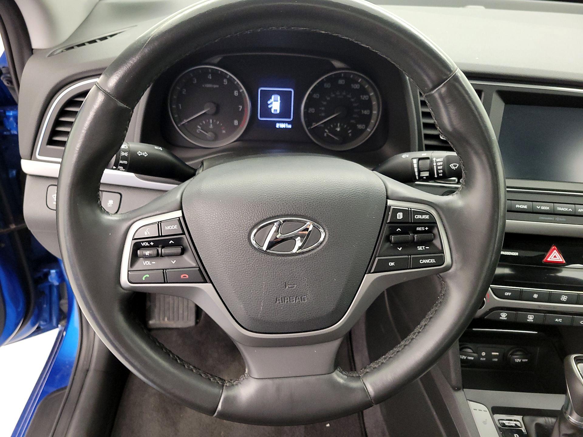 Thumbnail: 2017 Hyundai Elantra - 10
