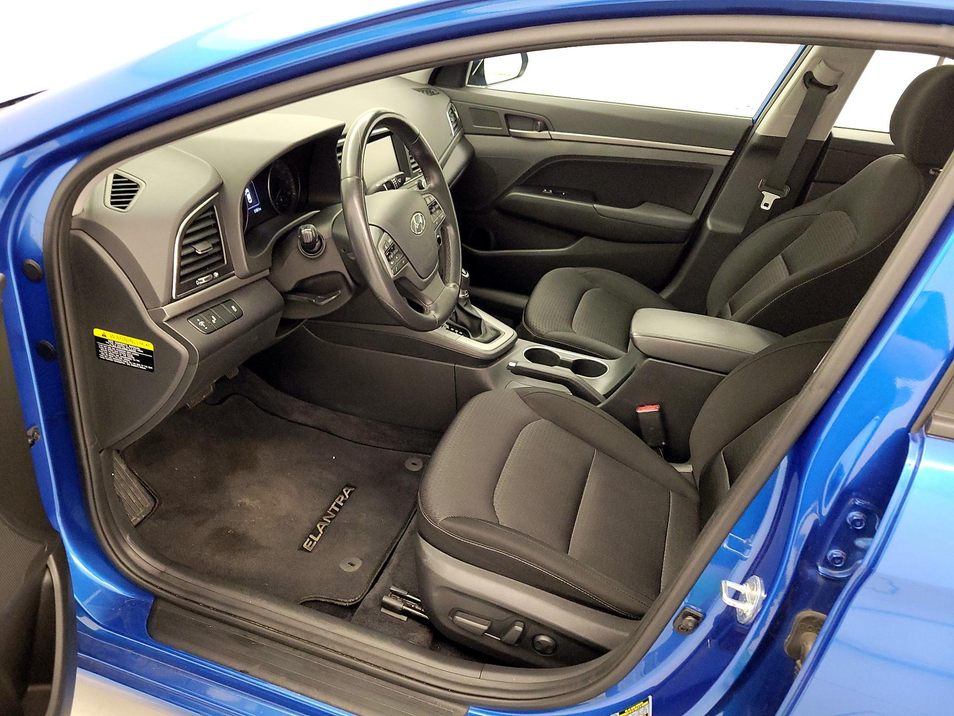 Thumbnail: 2017 Hyundai Elantra - 11
