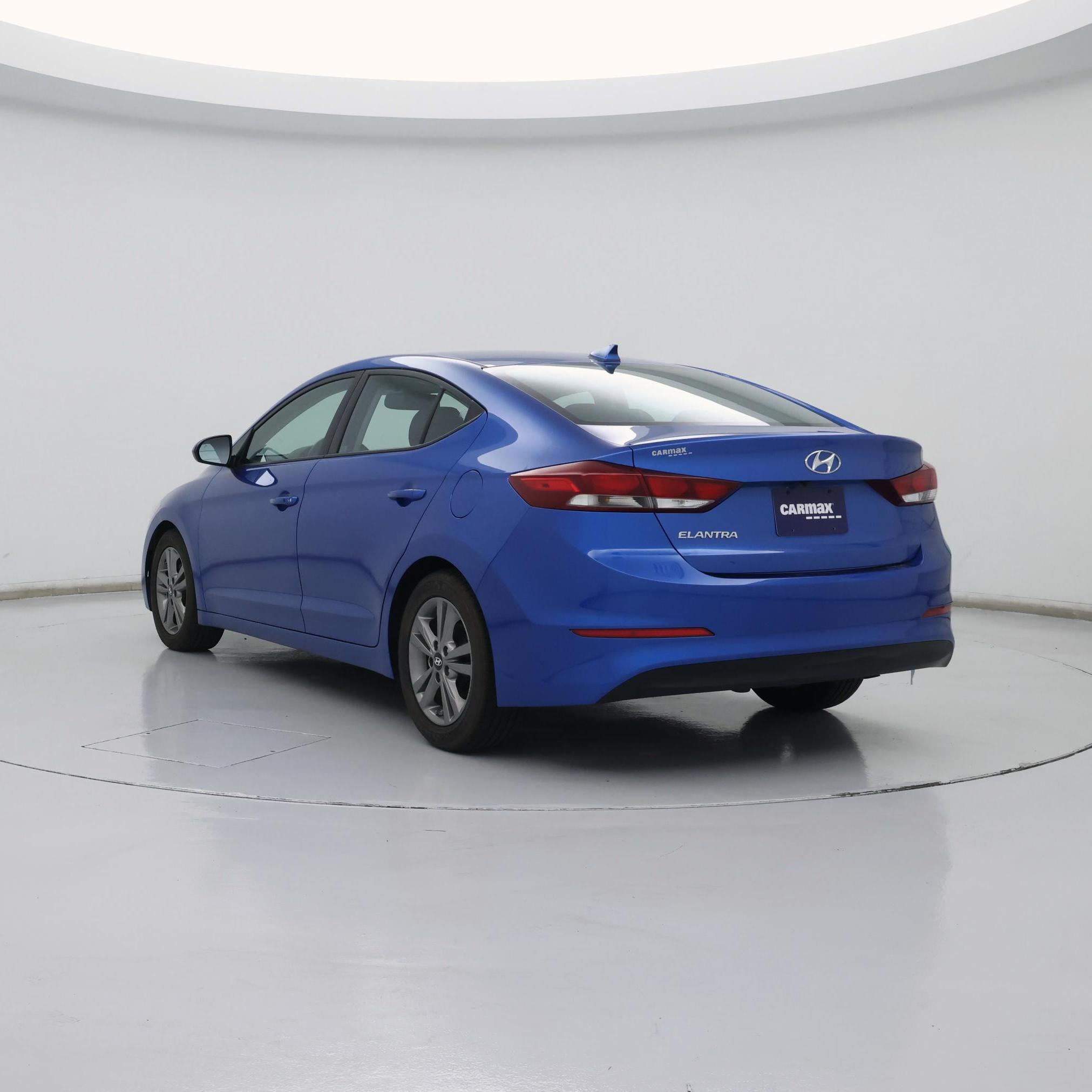 Thumbnail: 2017 Hyundai Elantra - 2