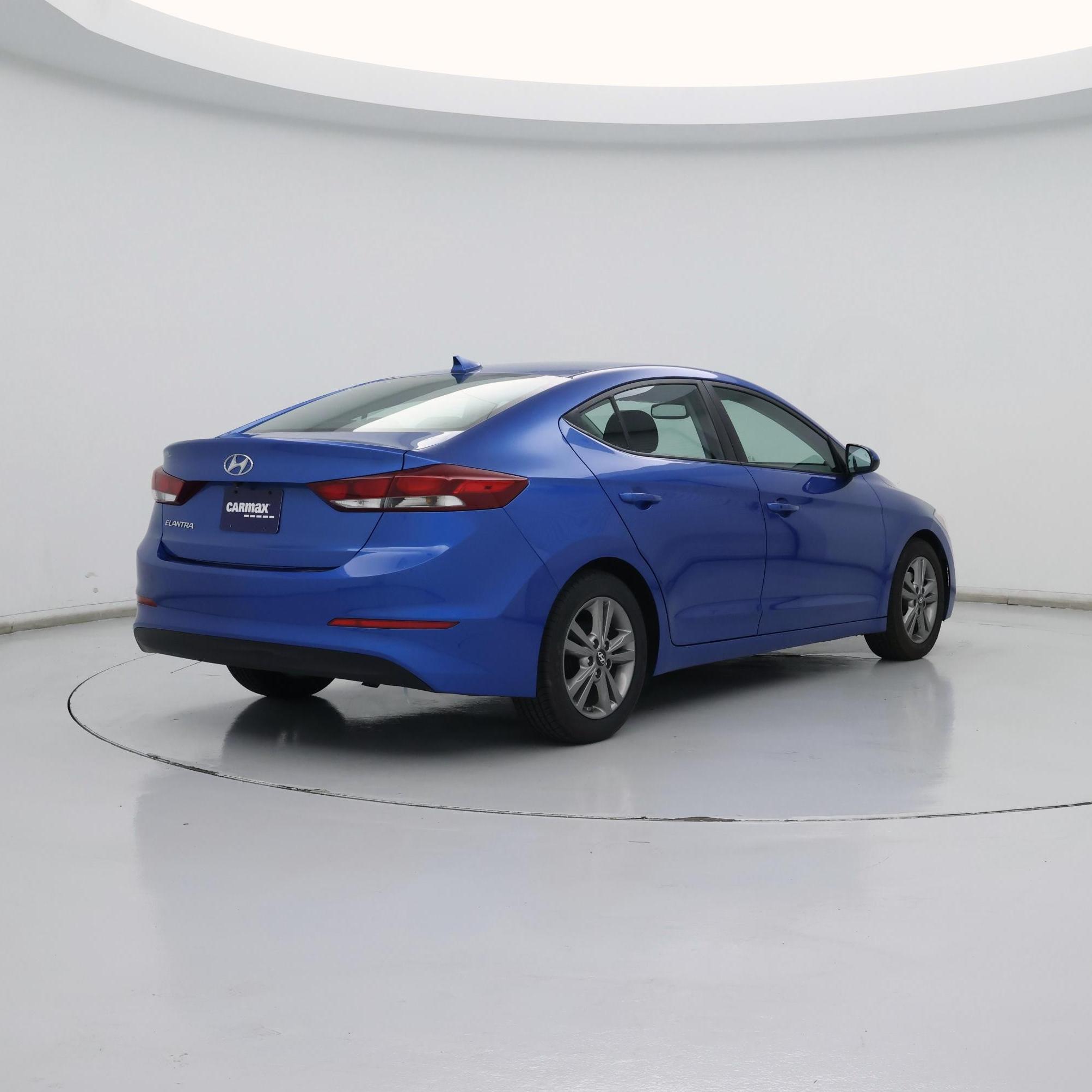 Thumbnail: 2017 Hyundai Elantra - 8