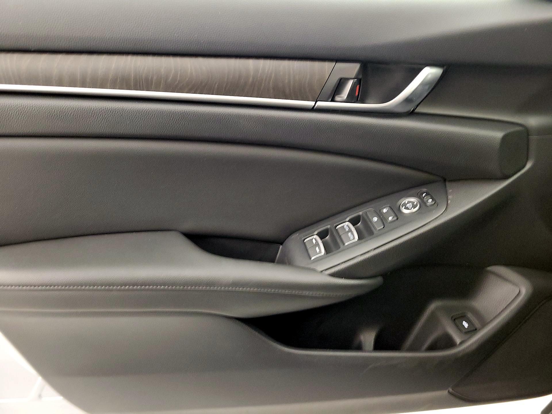 Thumbnail: 2020 Honda Accord - 12