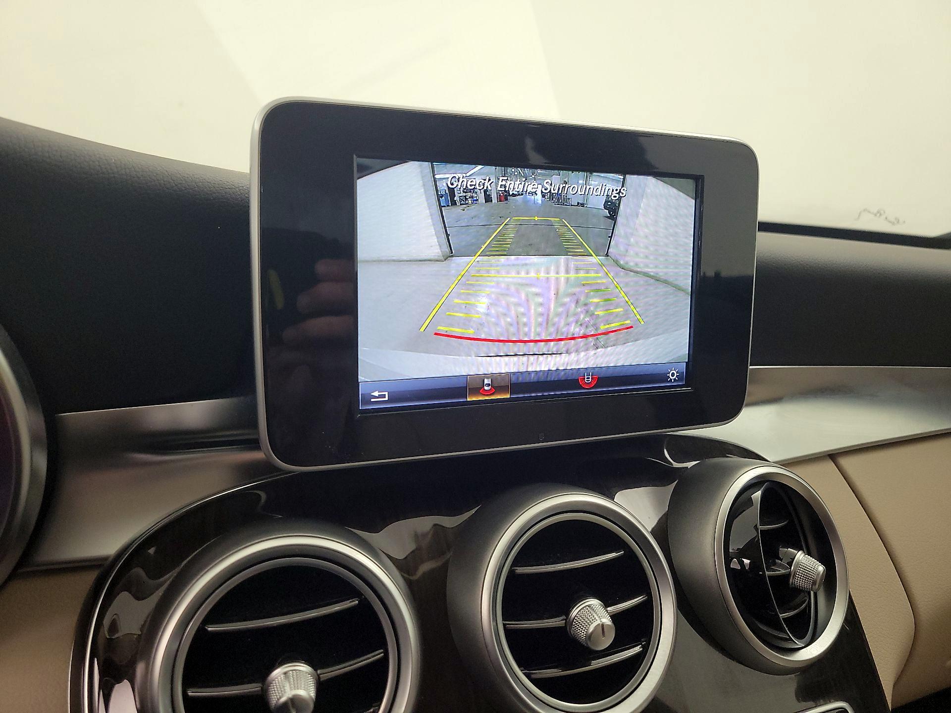 Thumbnail: 2015 Mercedes-Benz C-Class - 15