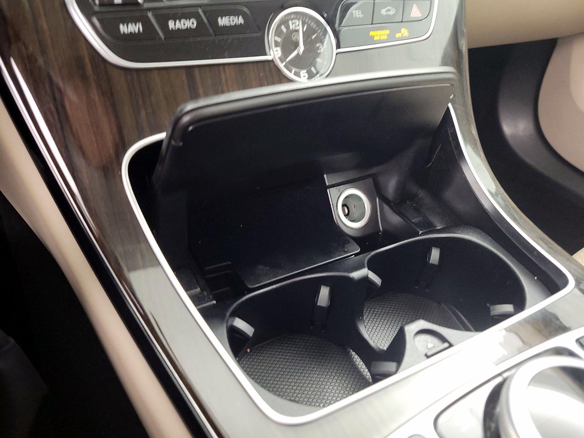 Thumbnail: 2015 Mercedes-Benz C-Class - 19