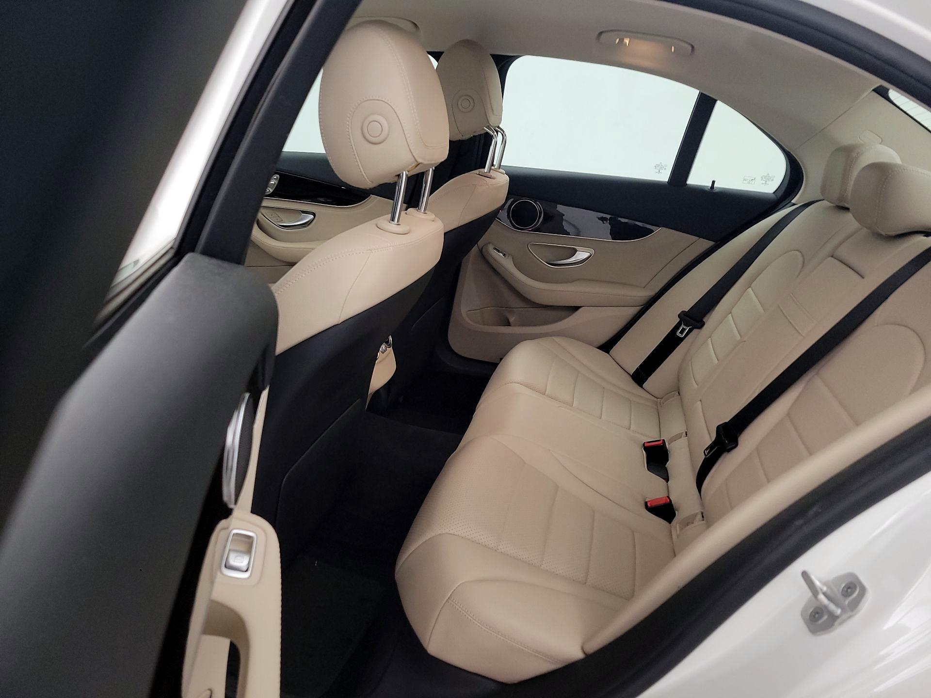 Thumbnail: 2015 Mercedes-Benz C-Class - 20