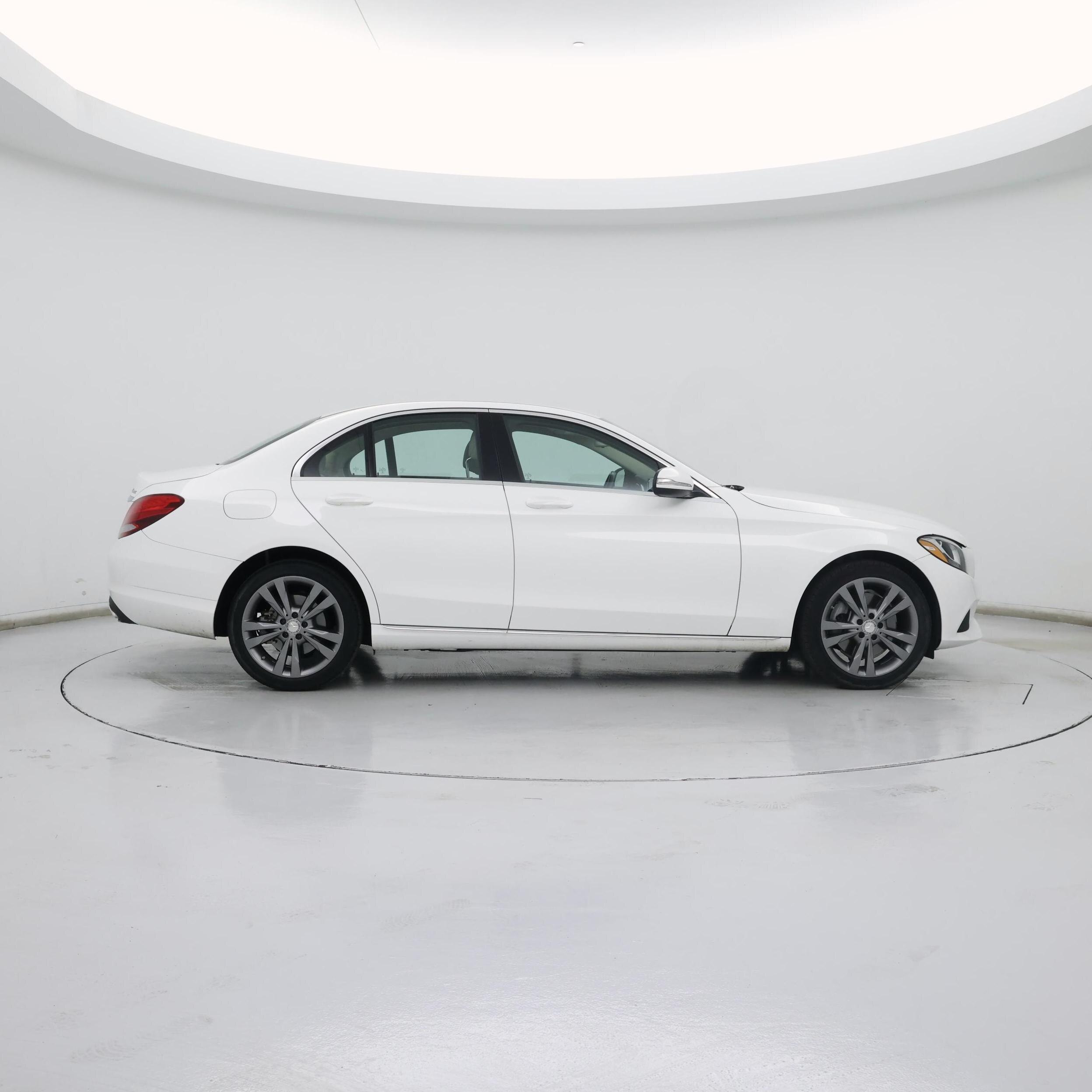 Thumbnail: 2015 Mercedes-Benz C-Class - 7