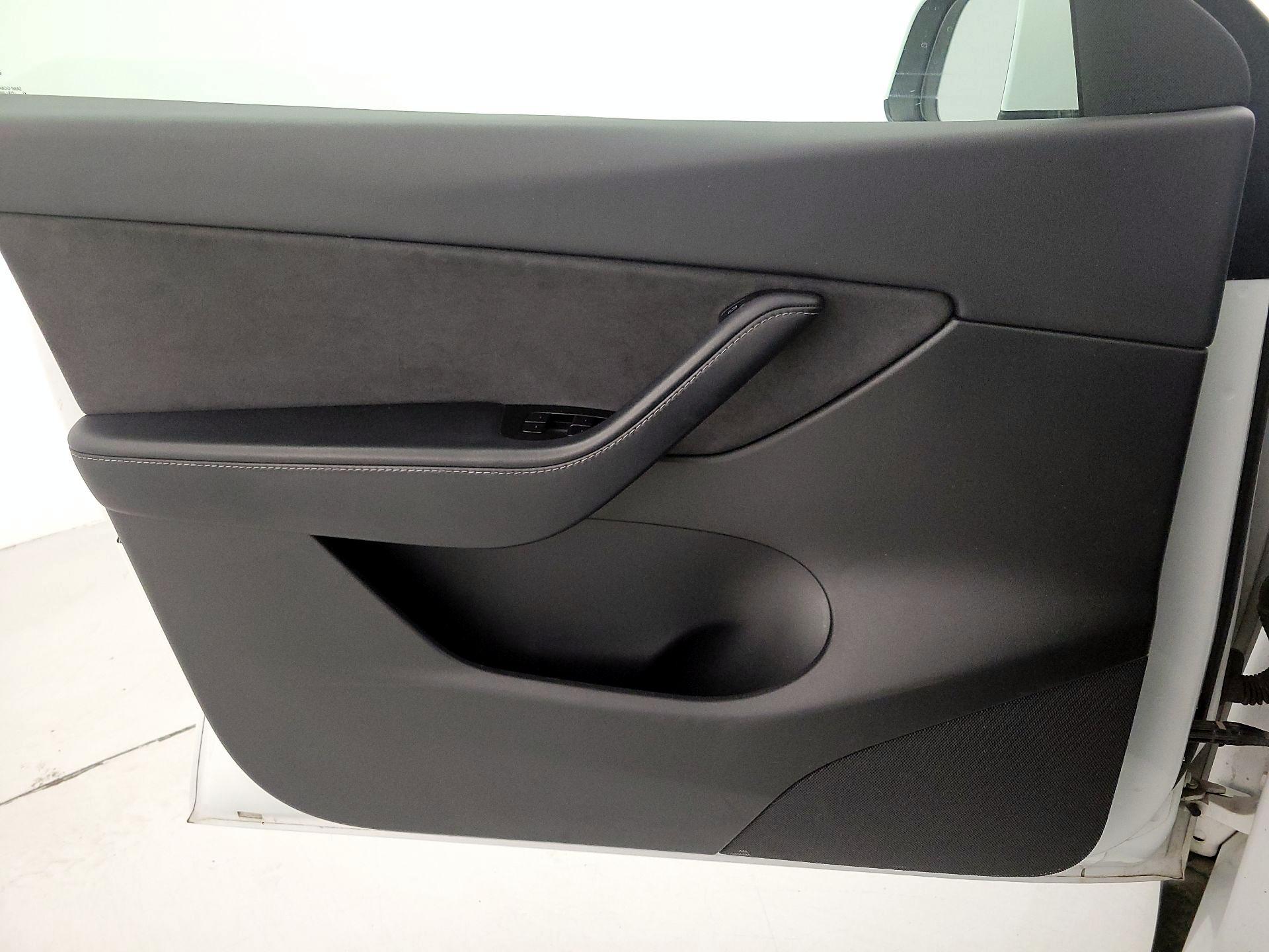 Thumbnail: 2021 Tesla Model Y - 12