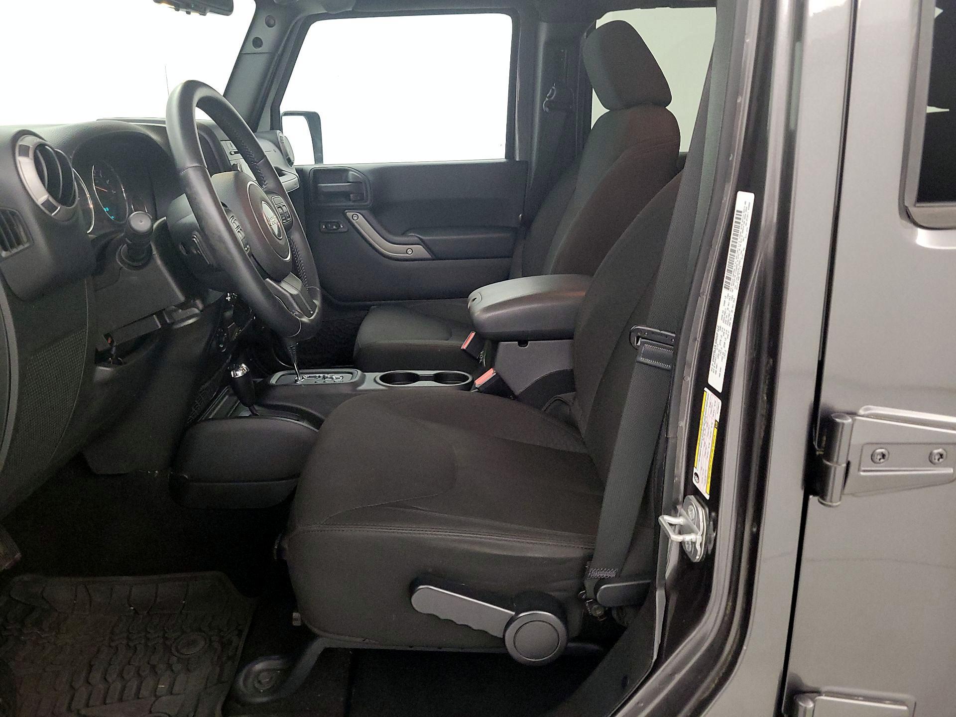 Thumbnail: 2014 Jeep Wrangler - 11