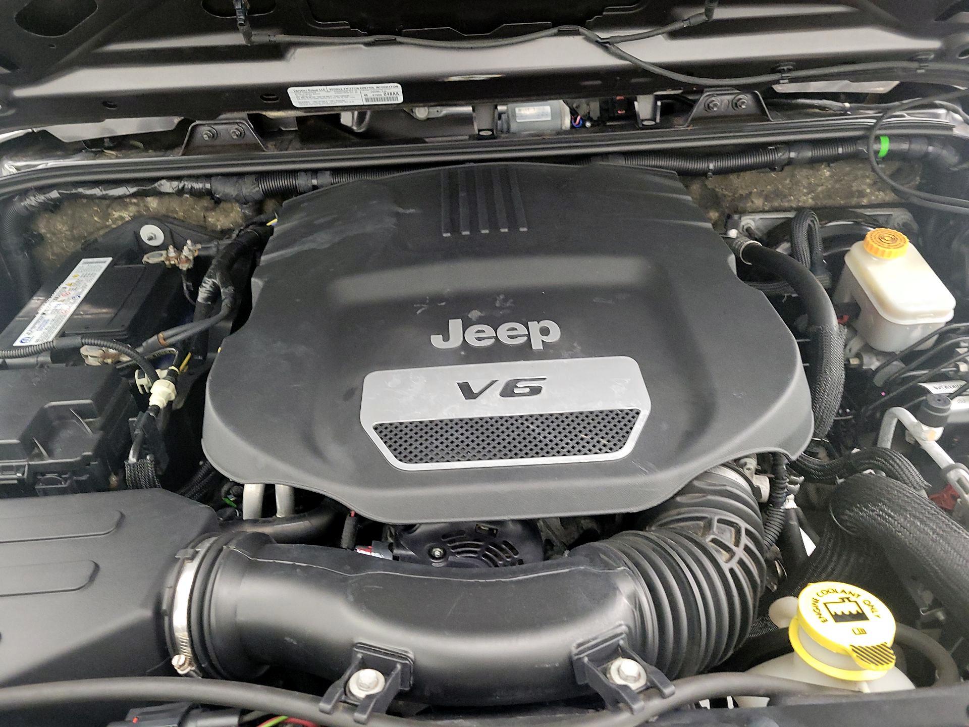Thumbnail: 2014 Jeep Wrangler - 18