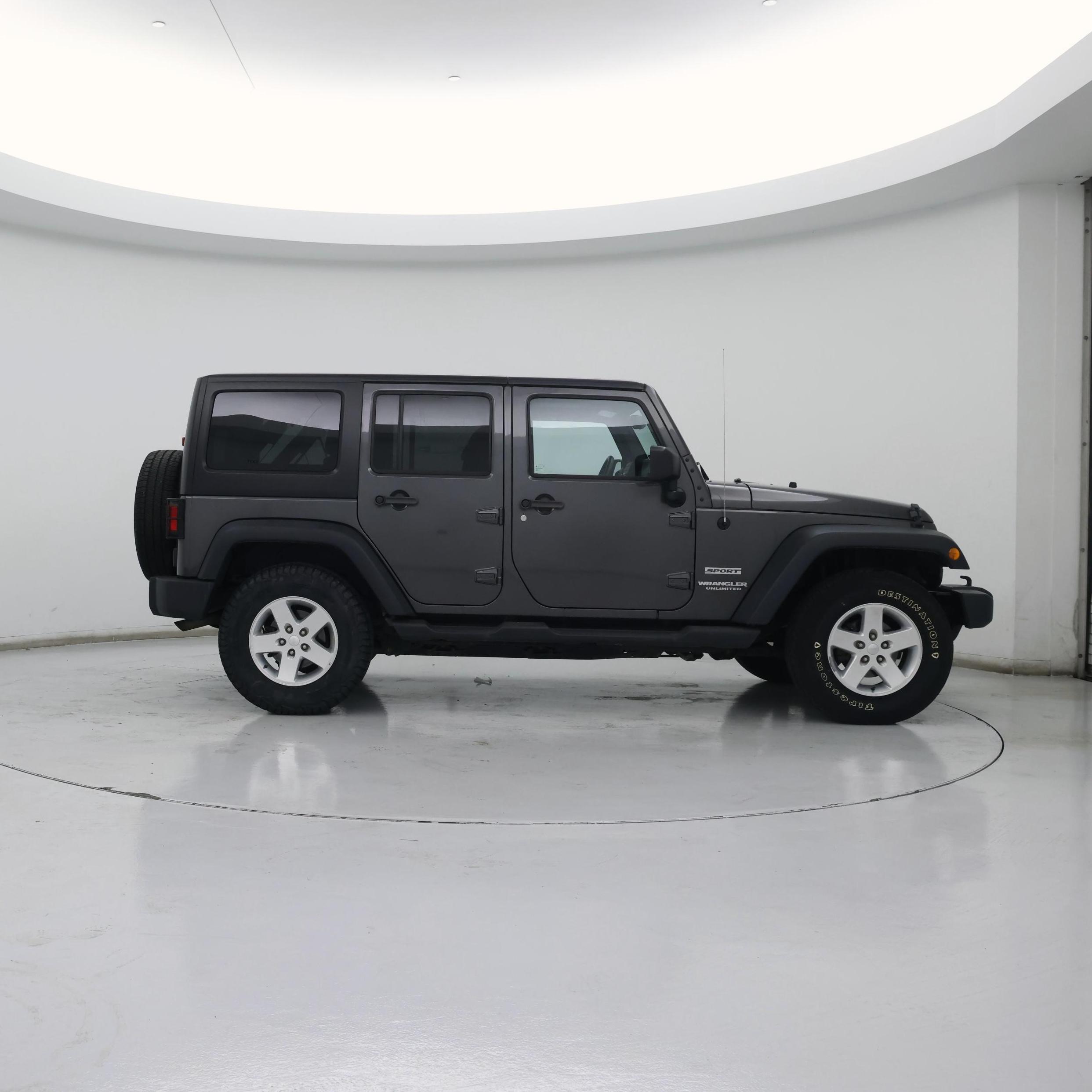 Thumbnail: 2014 Jeep Wrangler - 7