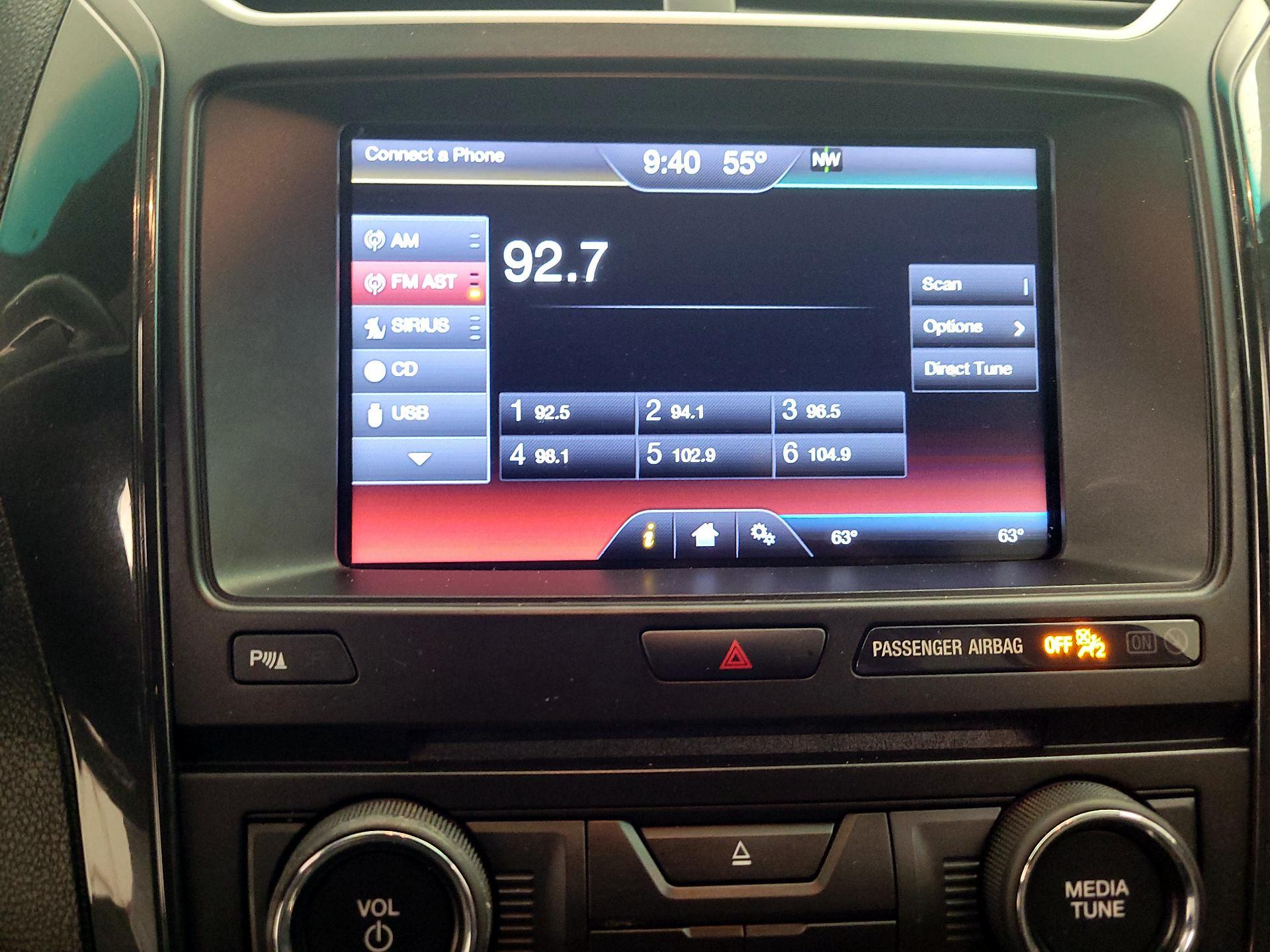 Thumbnail: 2016 Ford Explorer - 16