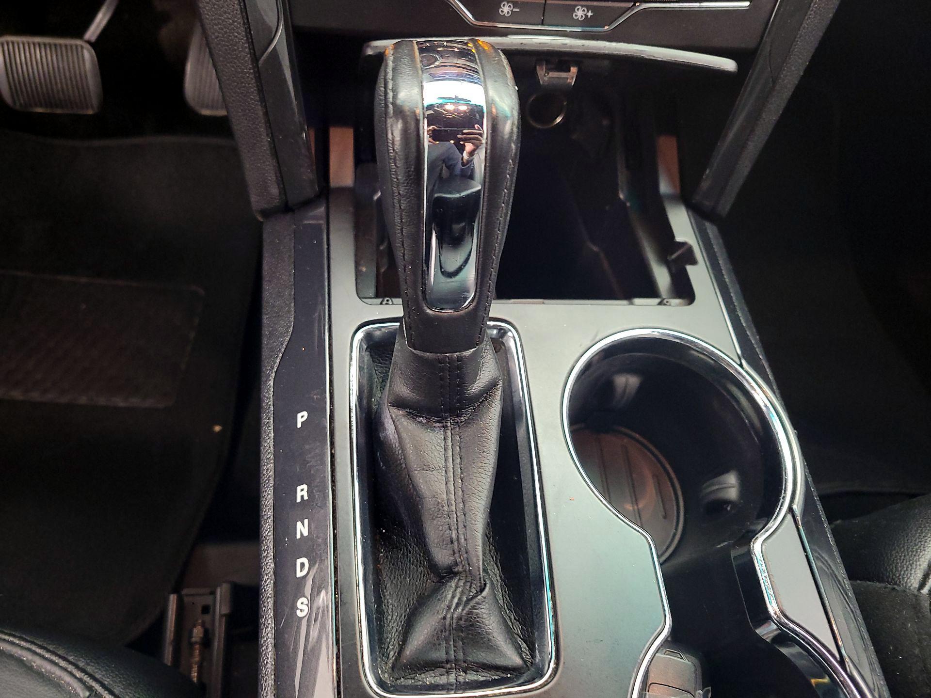Thumbnail: 2016 Ford Explorer - 18