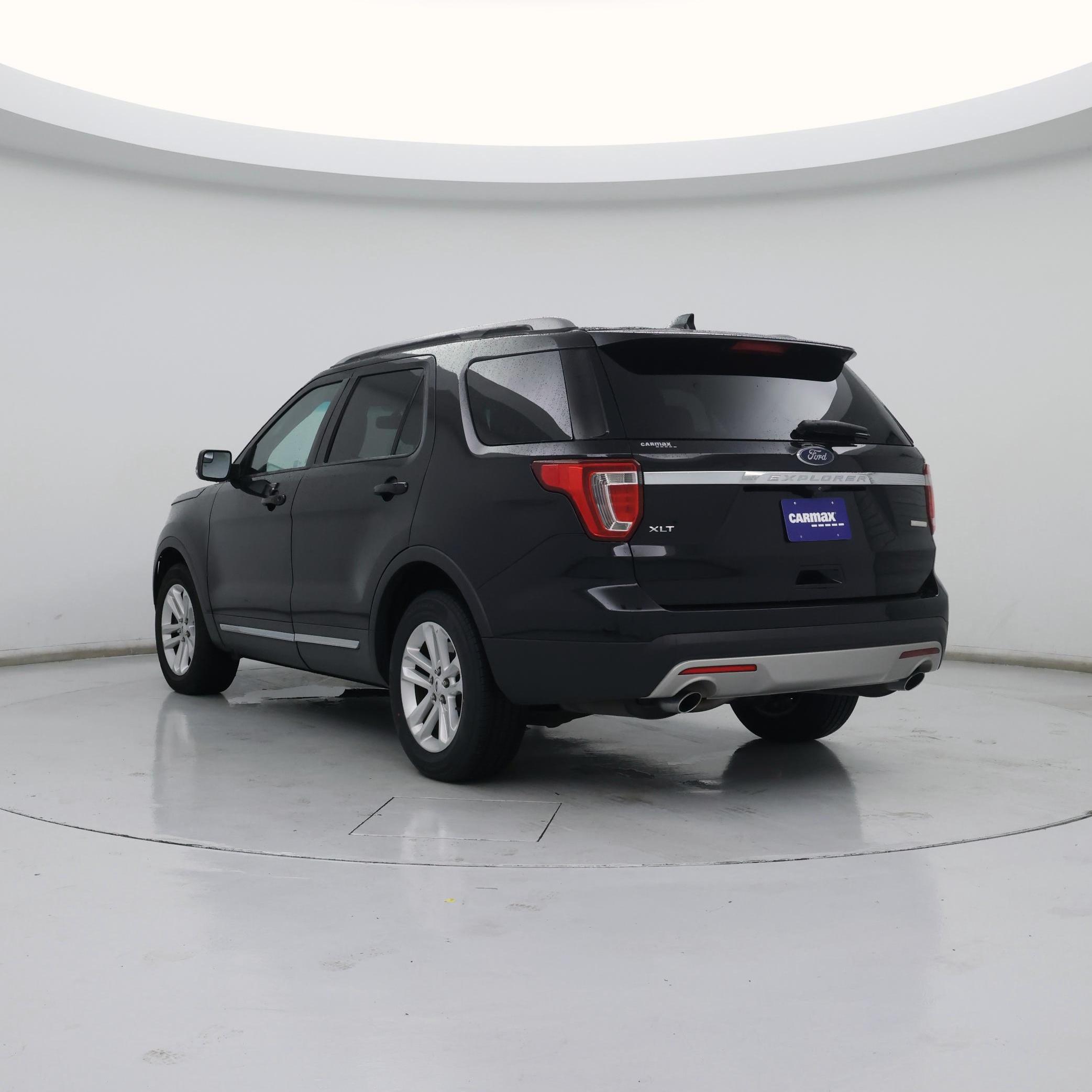 Thumbnail: 2016 Ford Explorer - 2