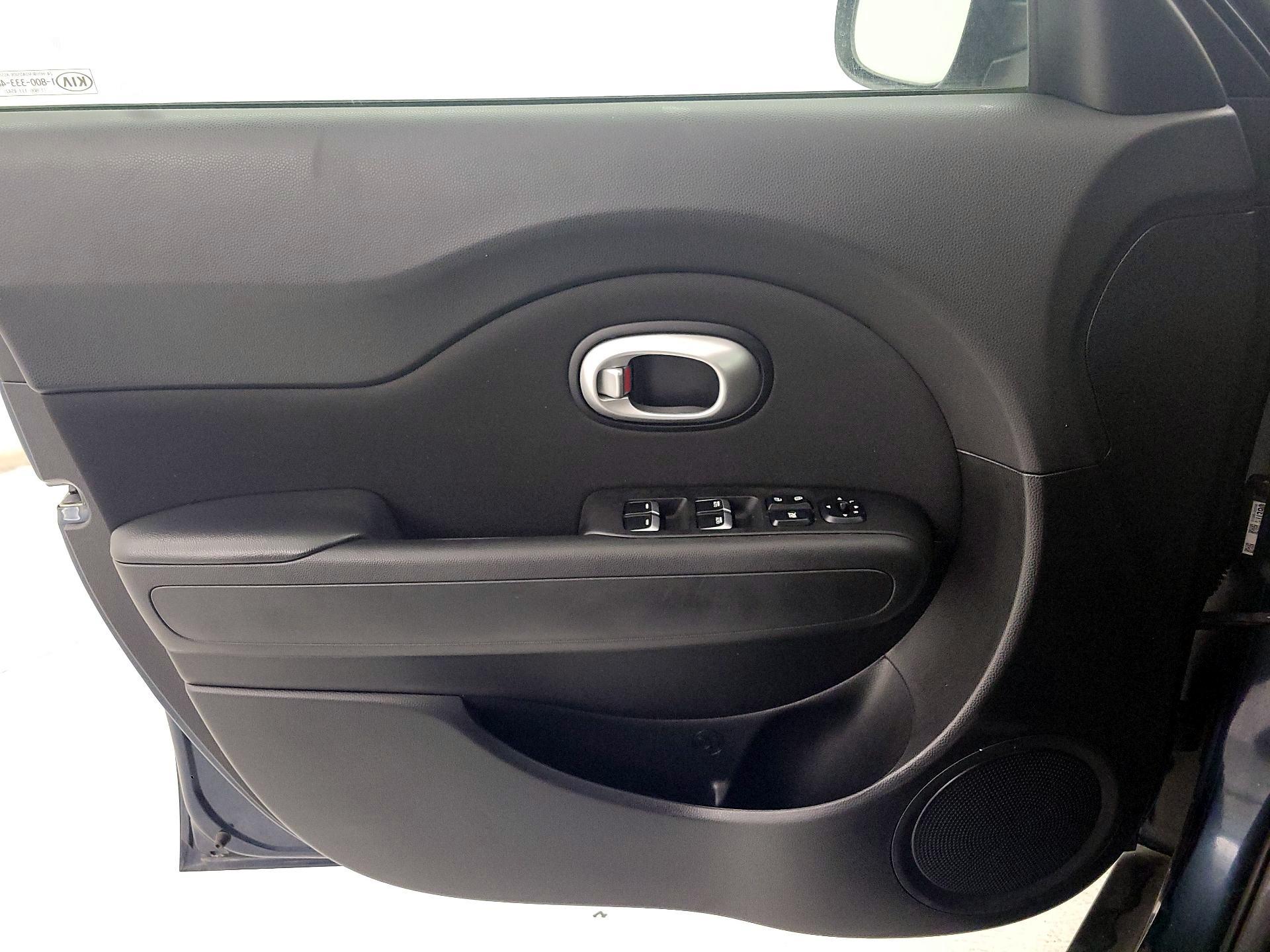 Thumbnail: 2019 Kia Soul - 12