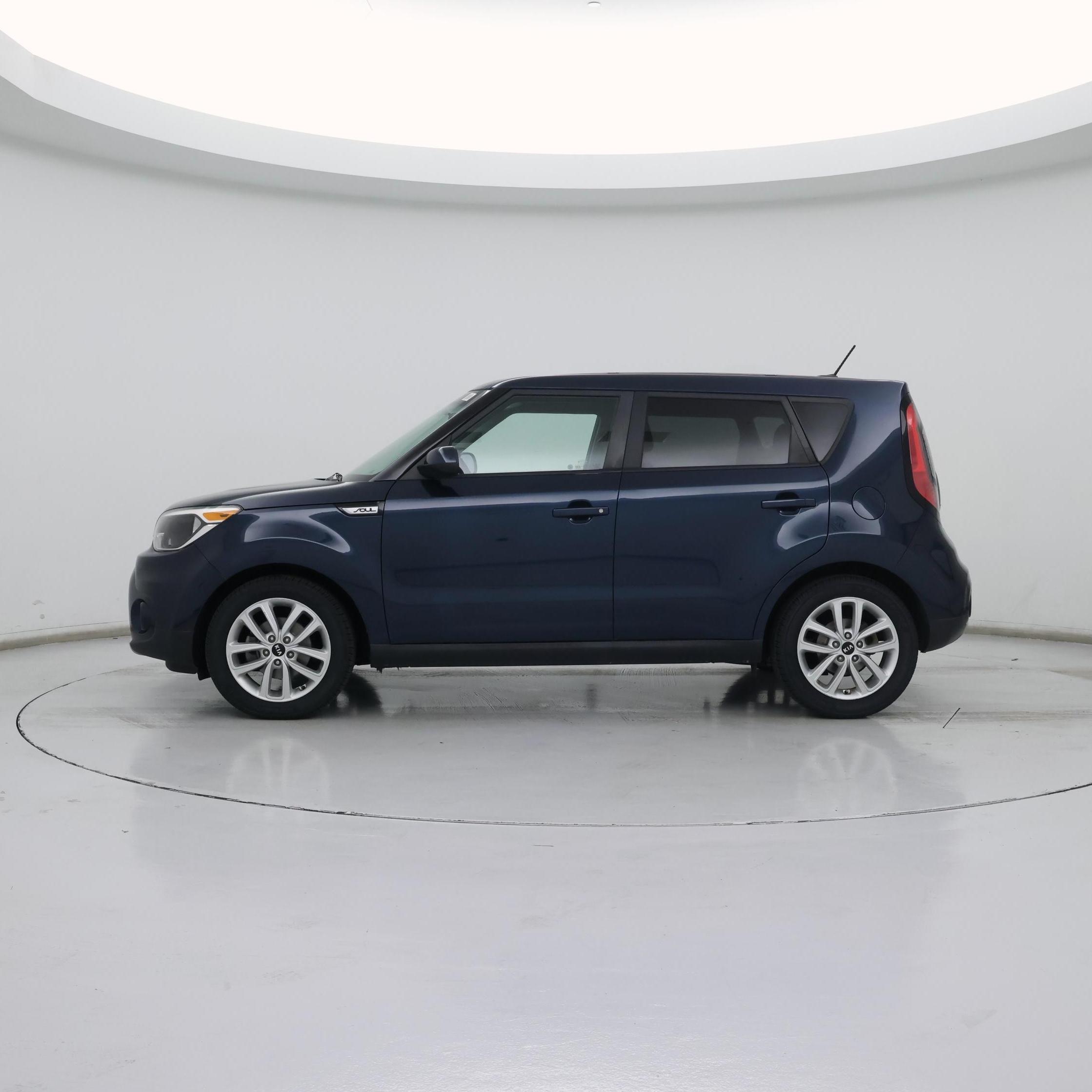 Thumbnail: 2019 Kia Soul - 3