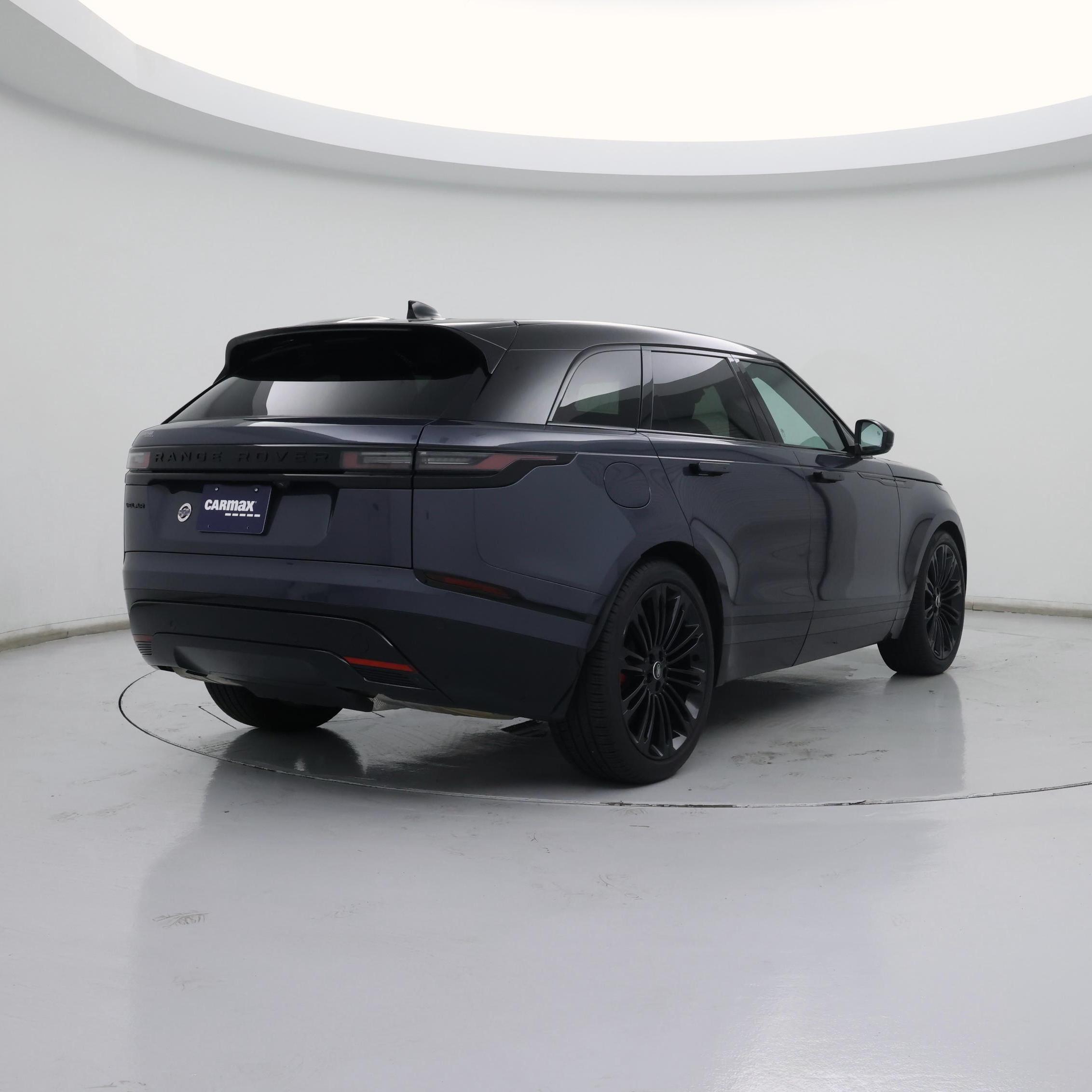 Thumbnail: 2025 Land Rover Range Rover Velar - 8