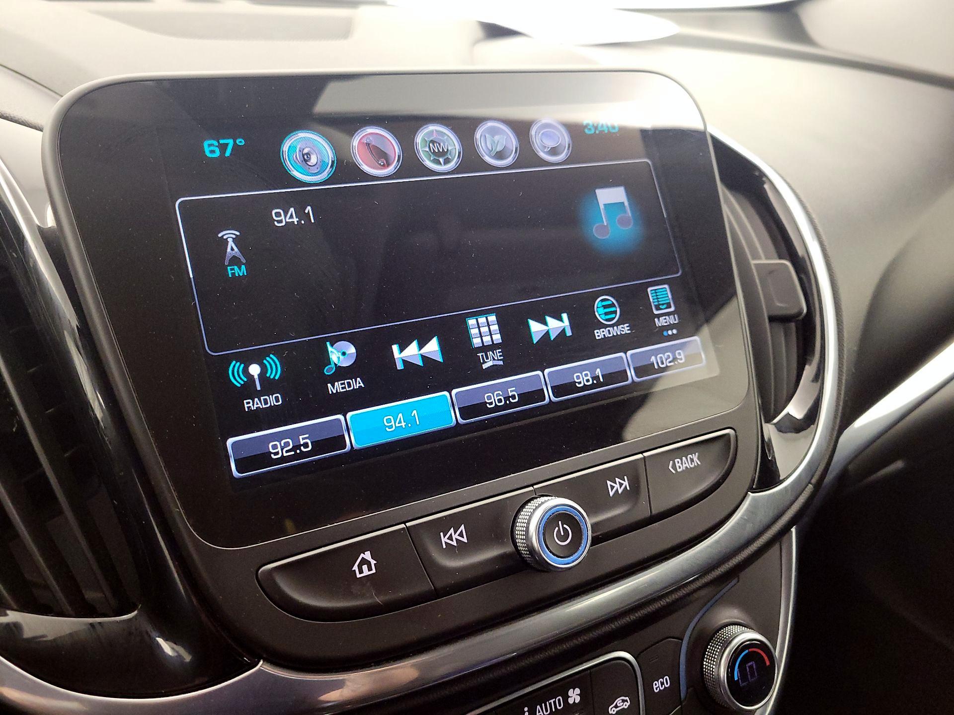 Thumbnail: 2016 Chevrolet Volt - 15