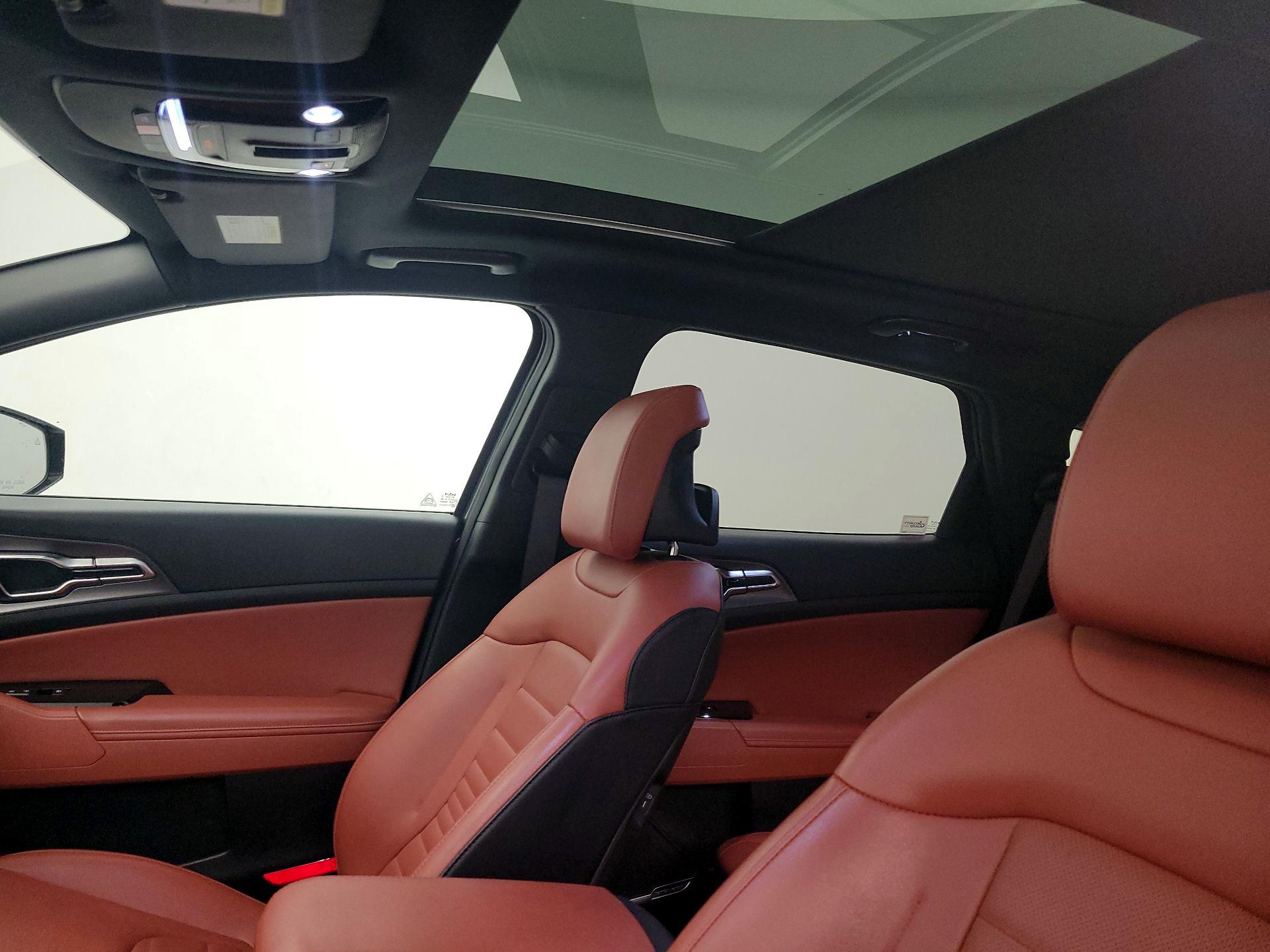 Thumbnail: 2023 Kia Sportage - 20
