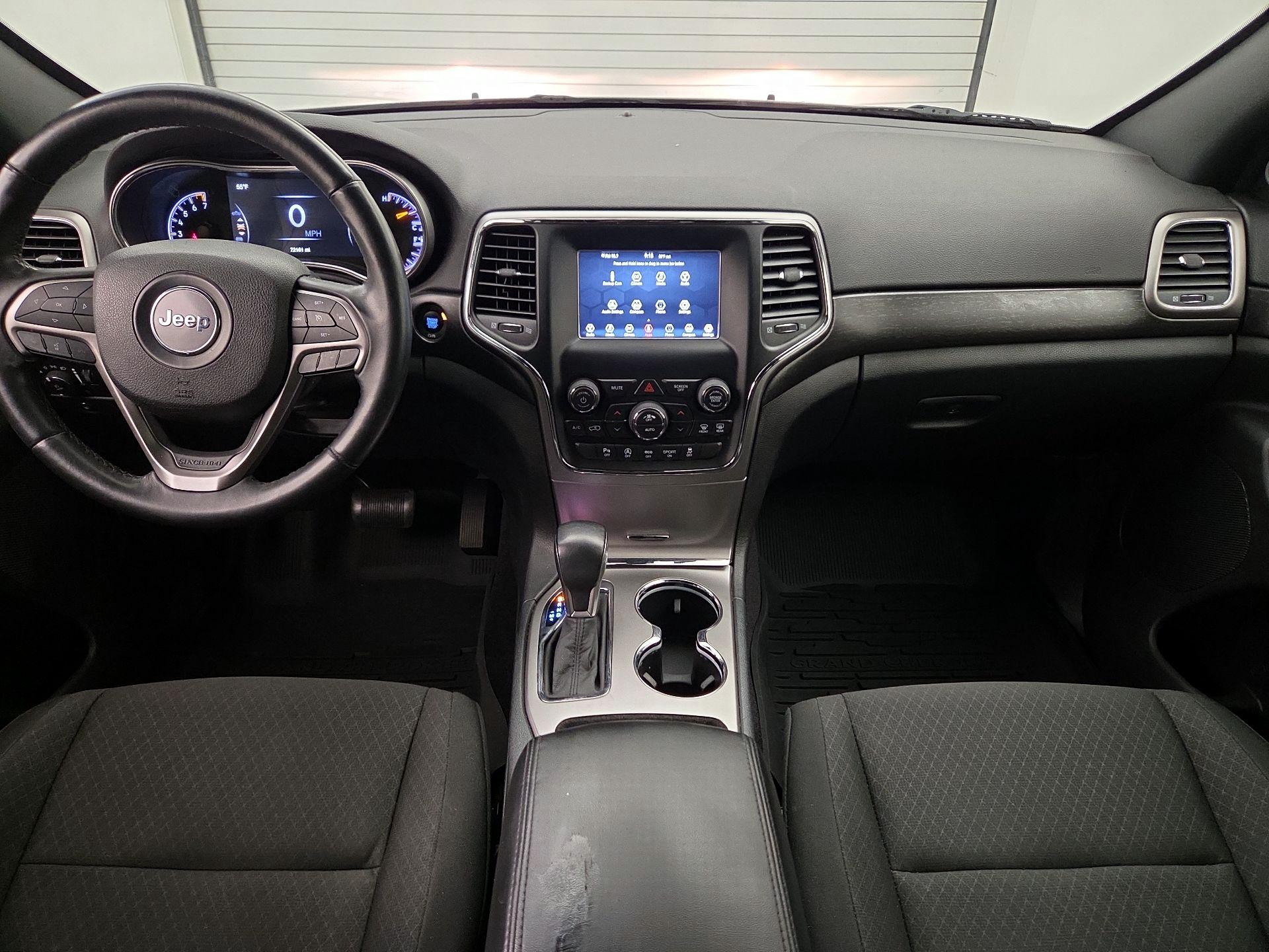 Thumbnail: 2018 Jeep Grand Cherokee - 9