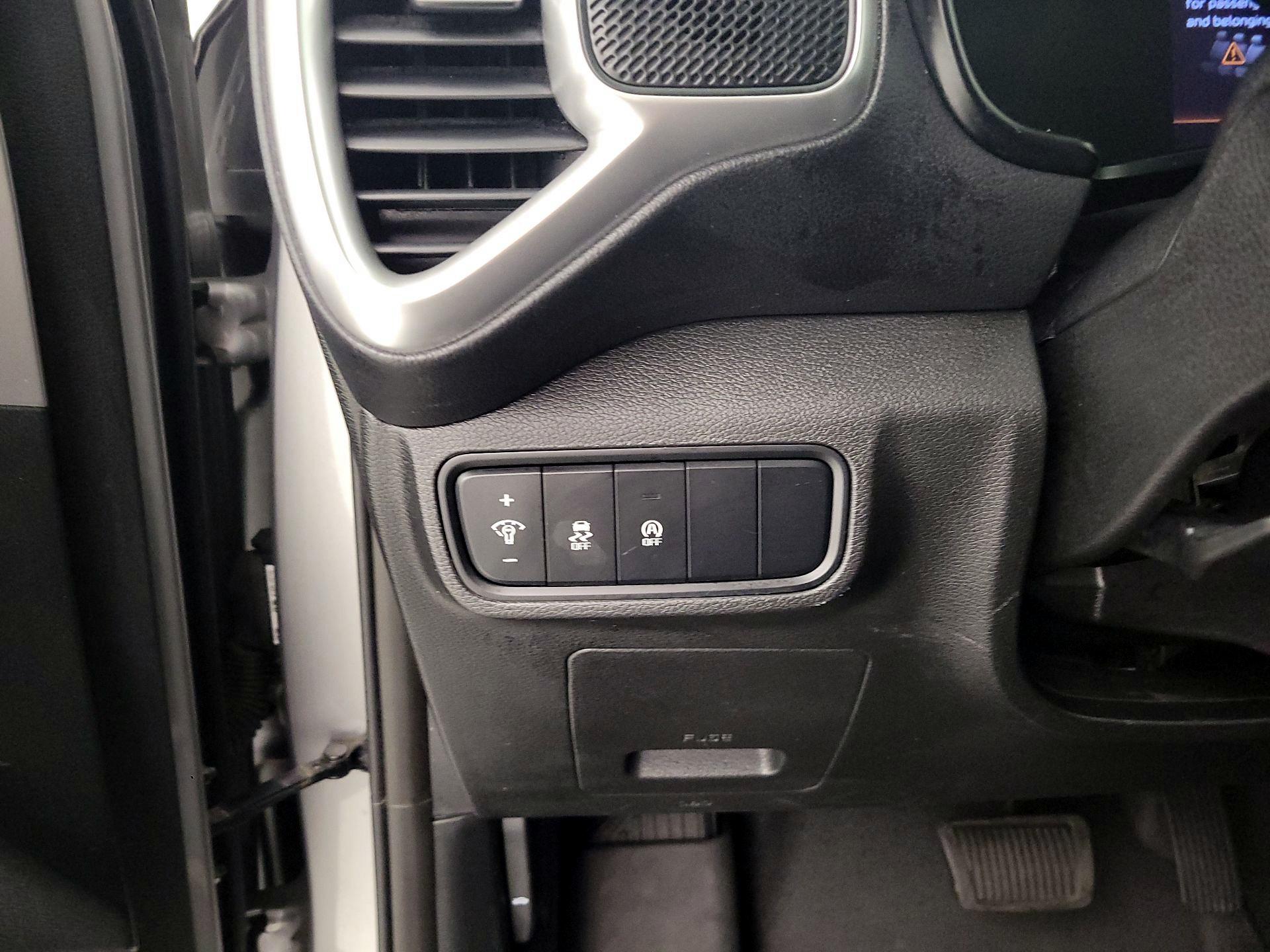 Thumbnail: 2023 Kia Soul - 13