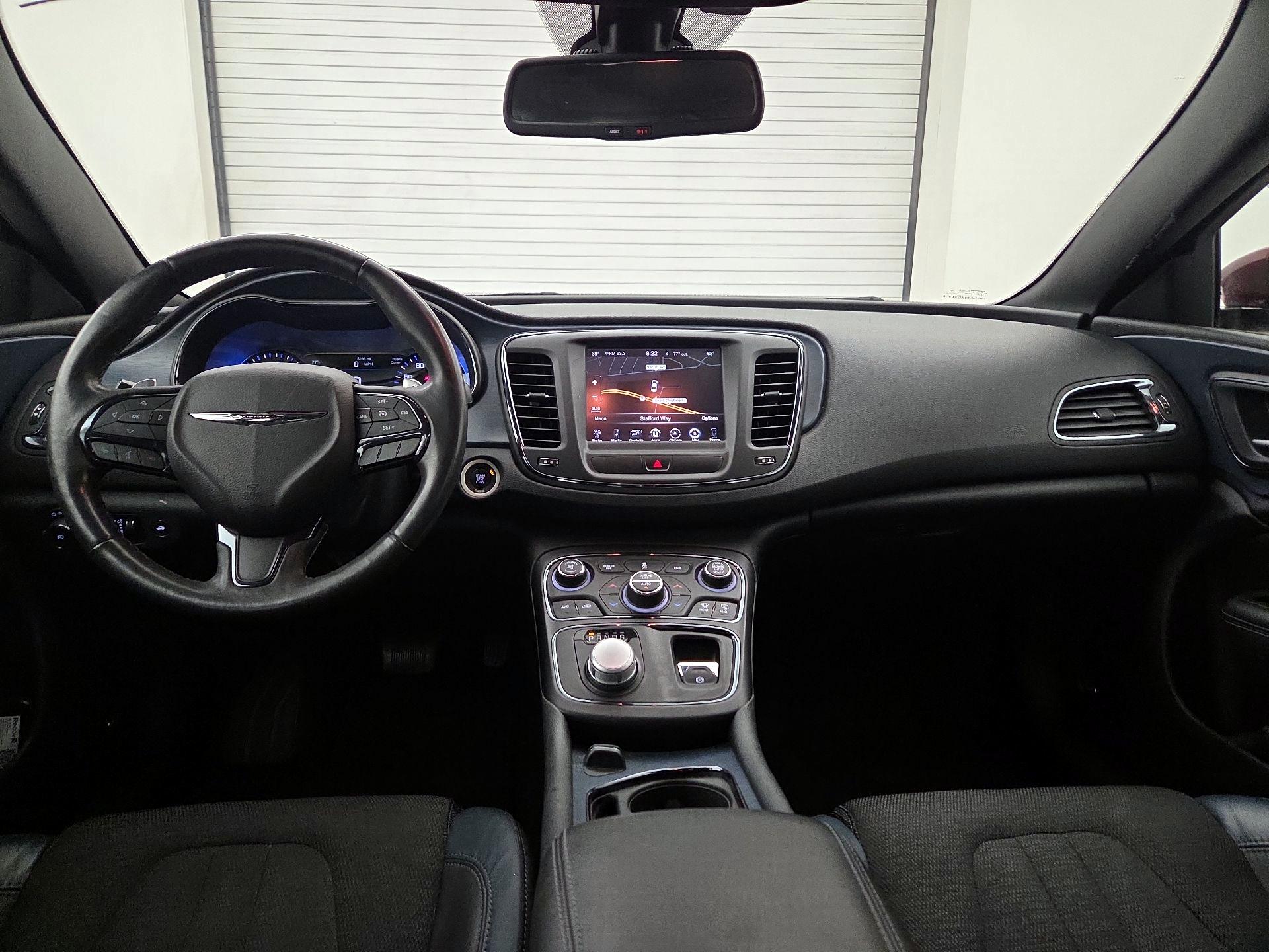 Thumbnail: 2015 Chrysler 200 - 9