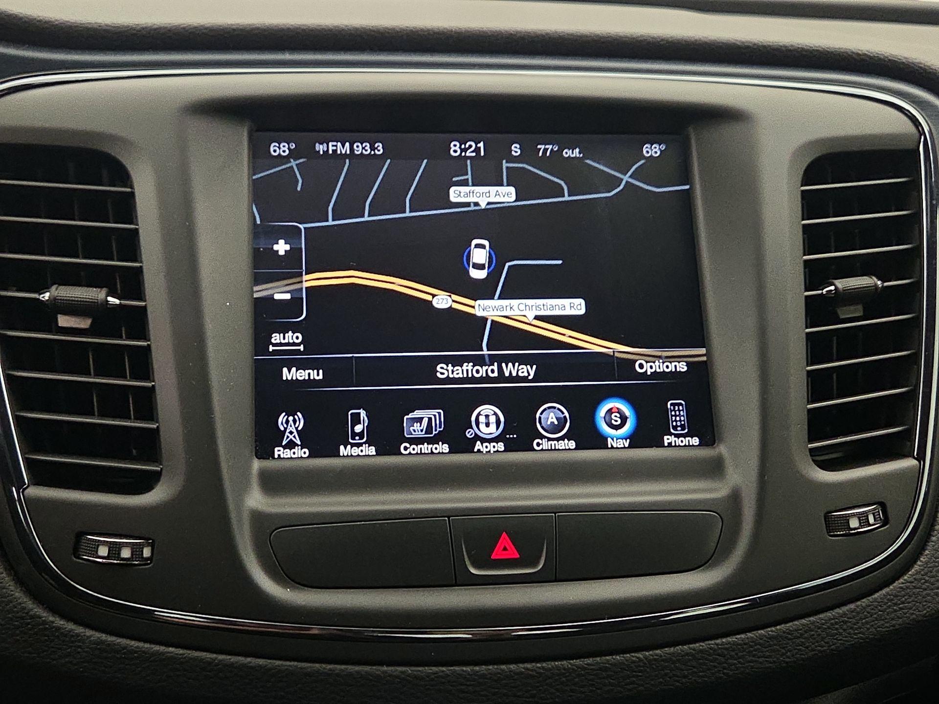 Thumbnail: 2015 Chrysler 200 - 14