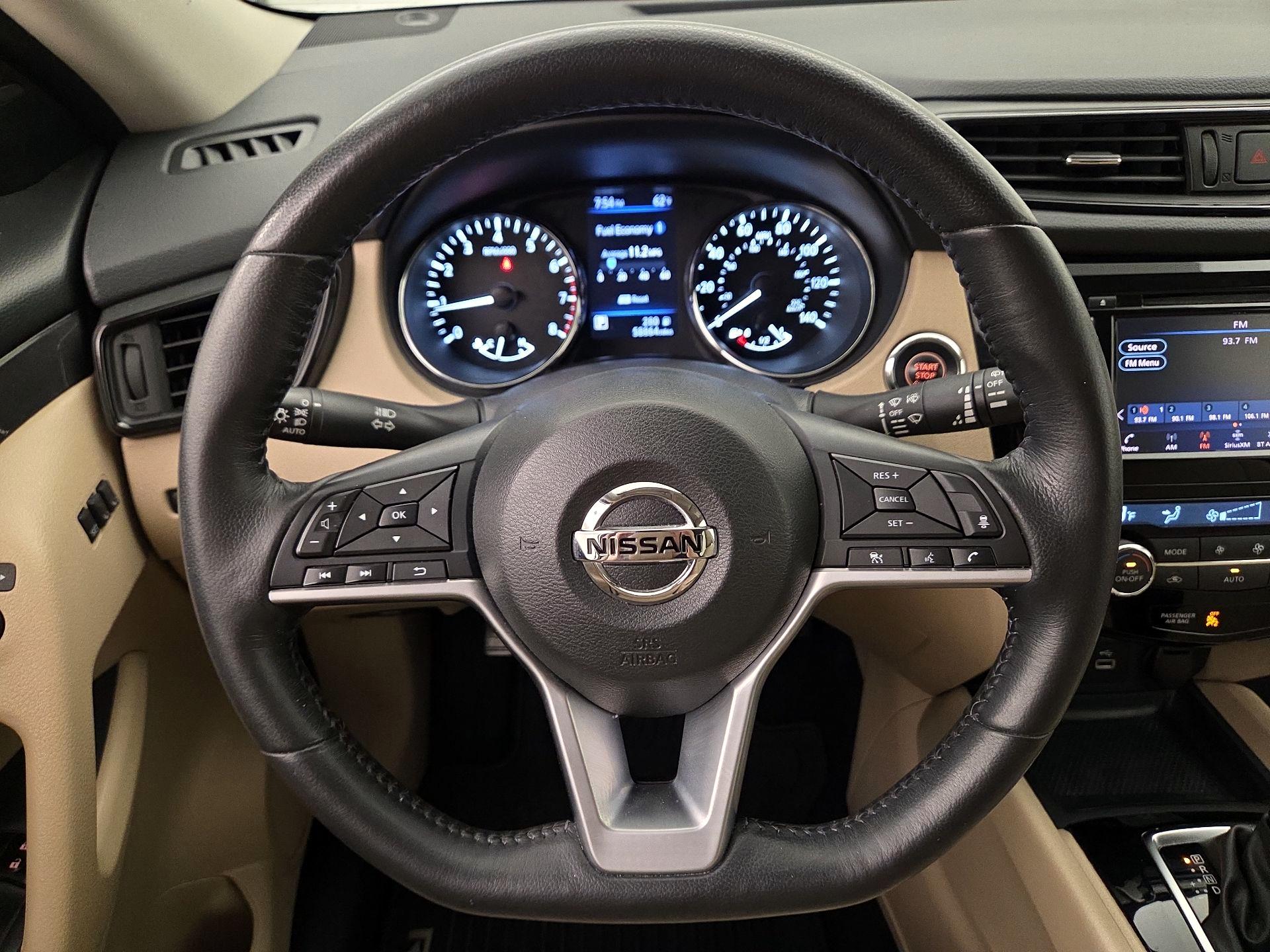 Thumbnail: 2018 Nissan Rogue - 10