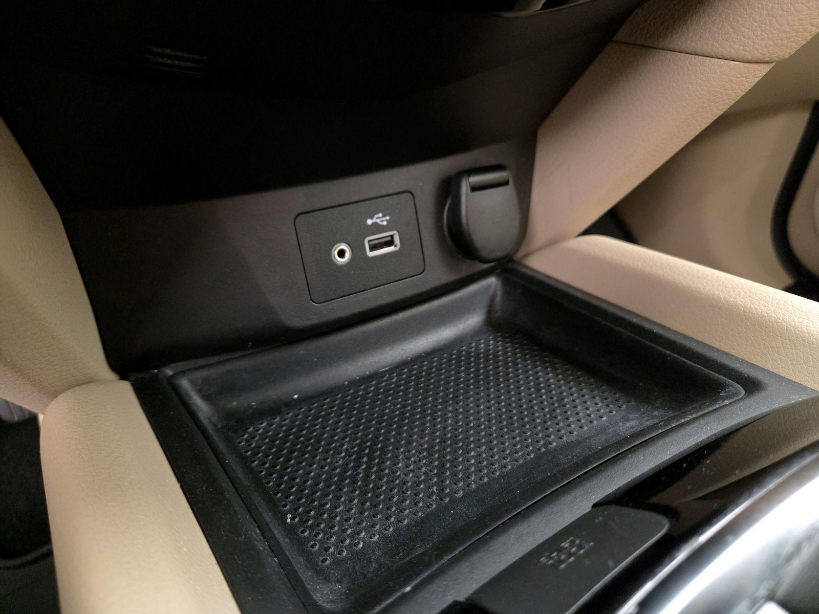 2018 Nissan Rogue SV - Photo 19