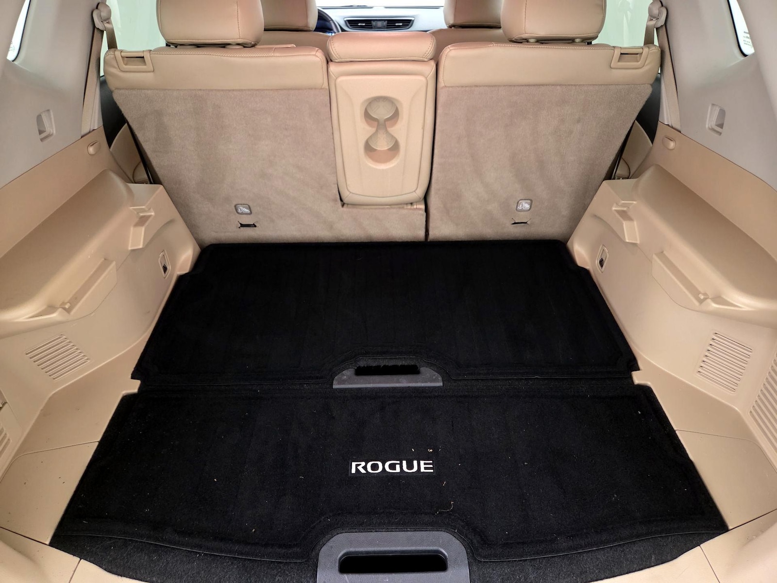 2018 Nissan Rogue SV - Photo 21