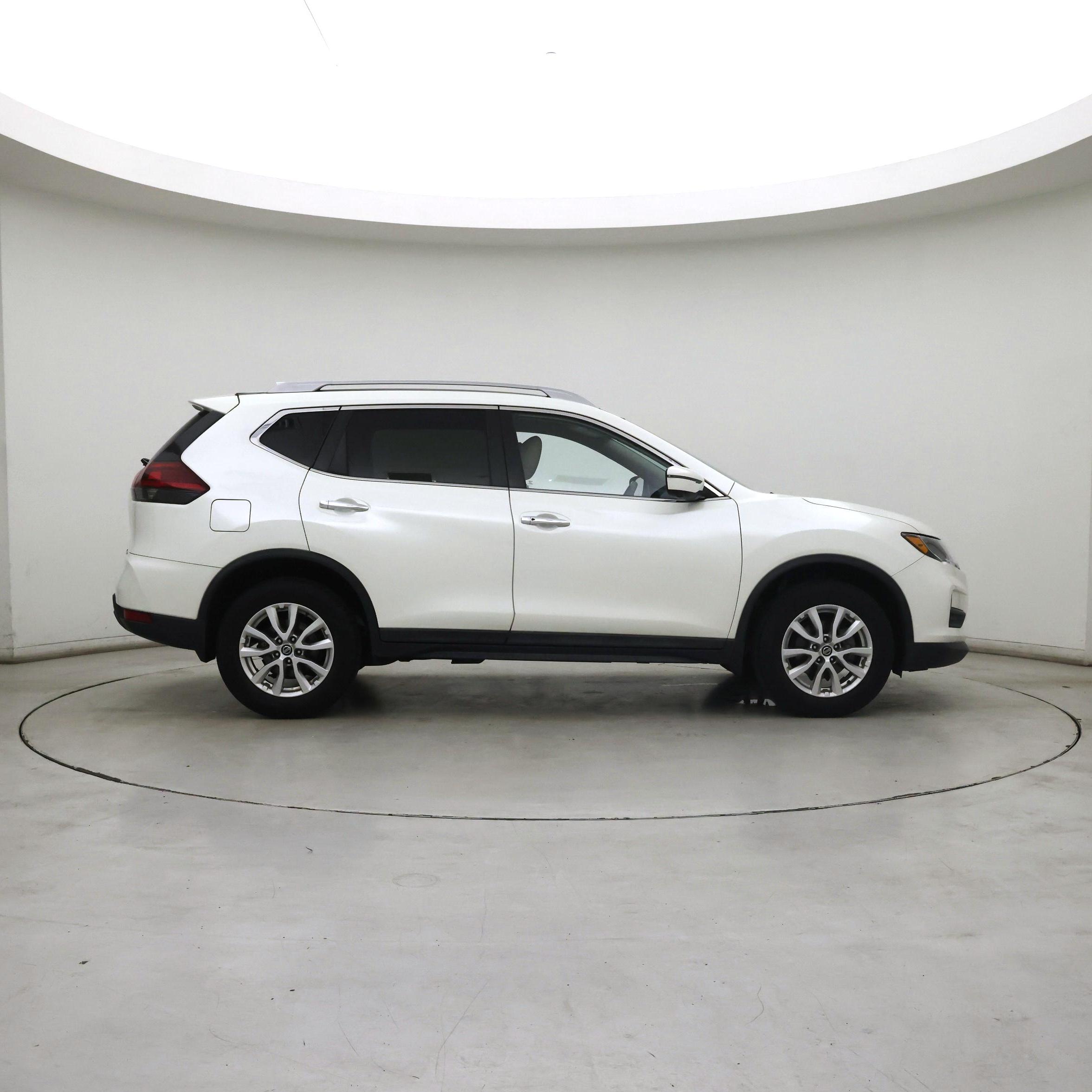 Thumbnail: 2018 Nissan Rogue - 7
