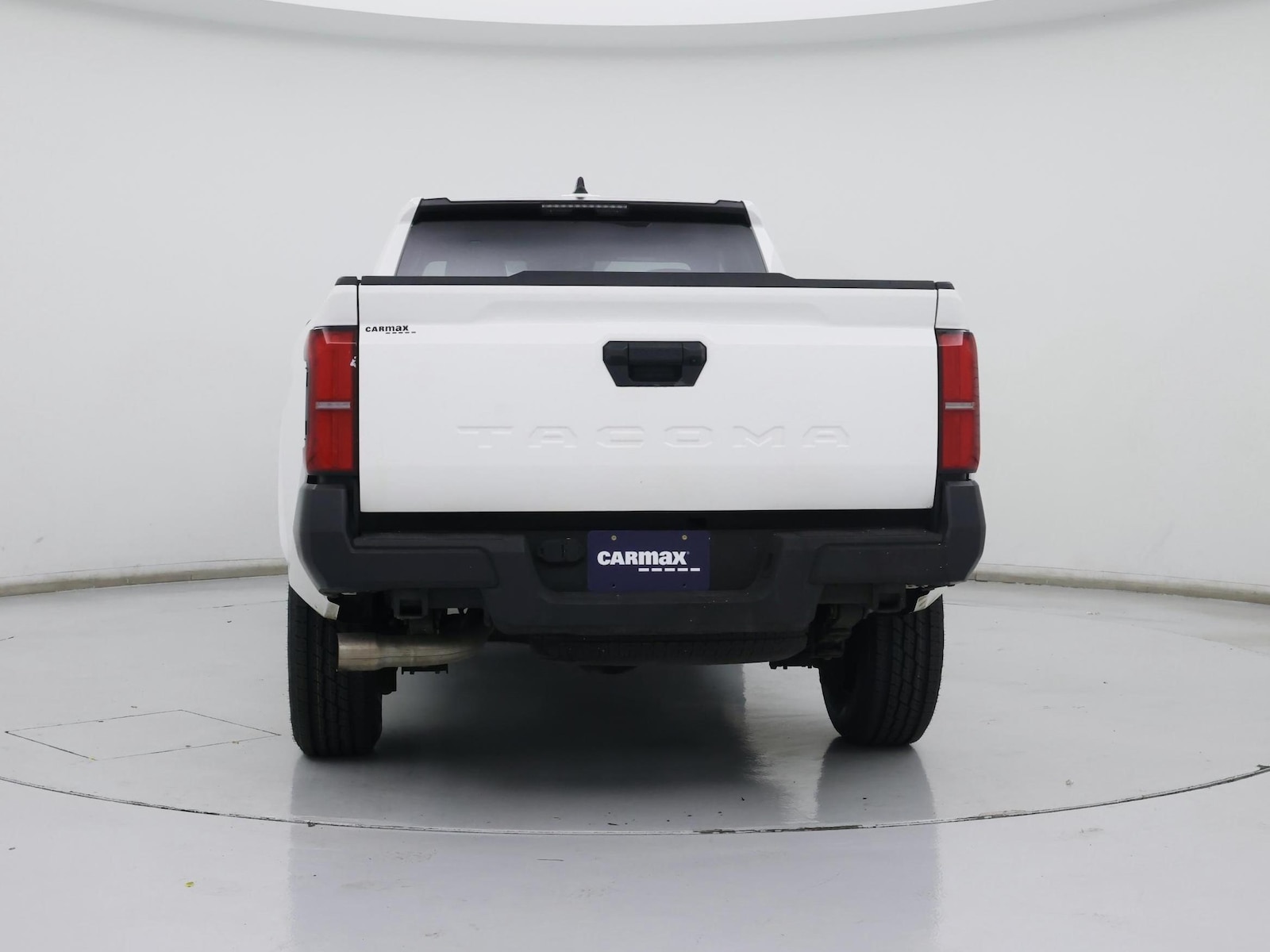 2025 Toyota Tacoma SR - Photo 7