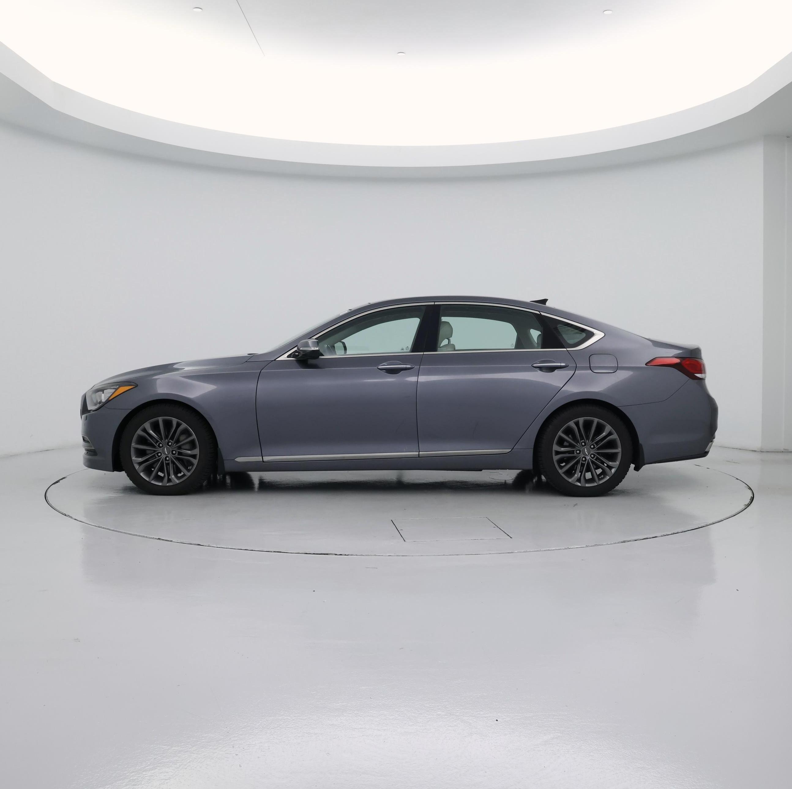Thumbnail: 2015 Hyundai Genesis - 3