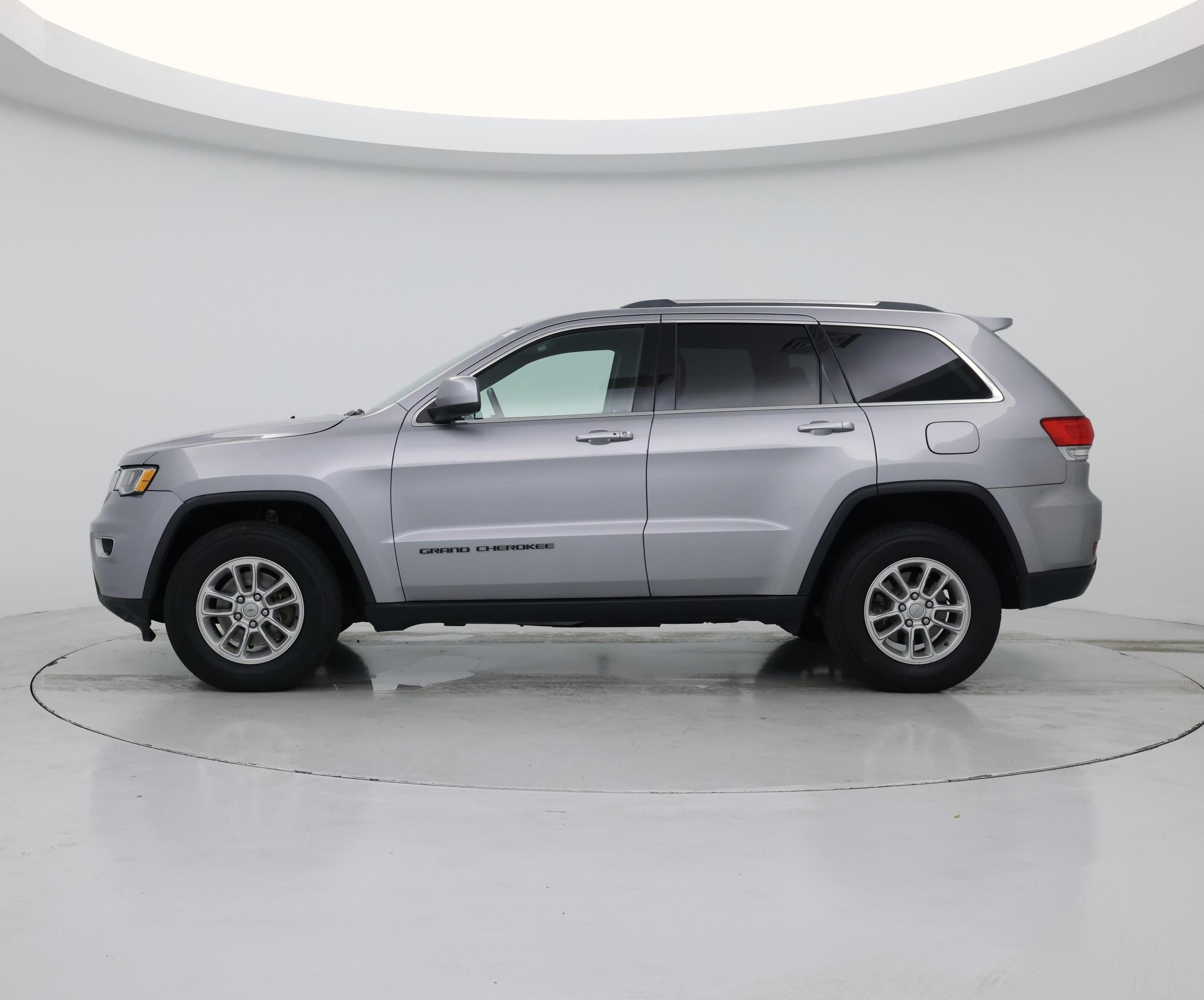 Thumbnail: 2018 Jeep Grand Cherokee - 3