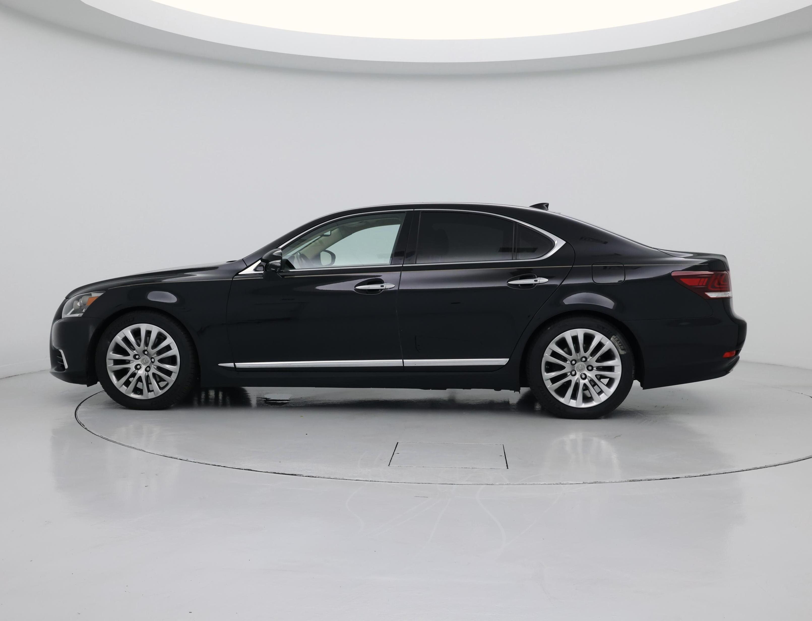 Thumbnail: 2016 Lexus LS - 3