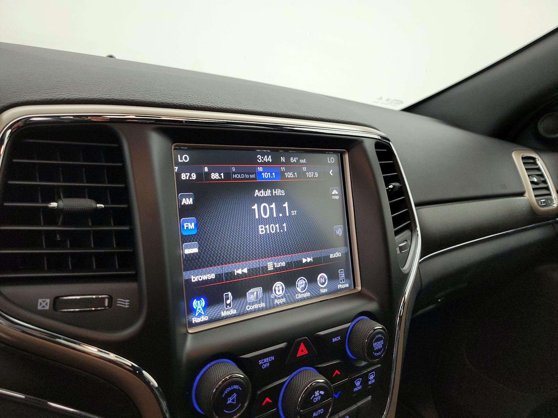 Thumbnail: 2017 Jeep Grand Cherokee - 16