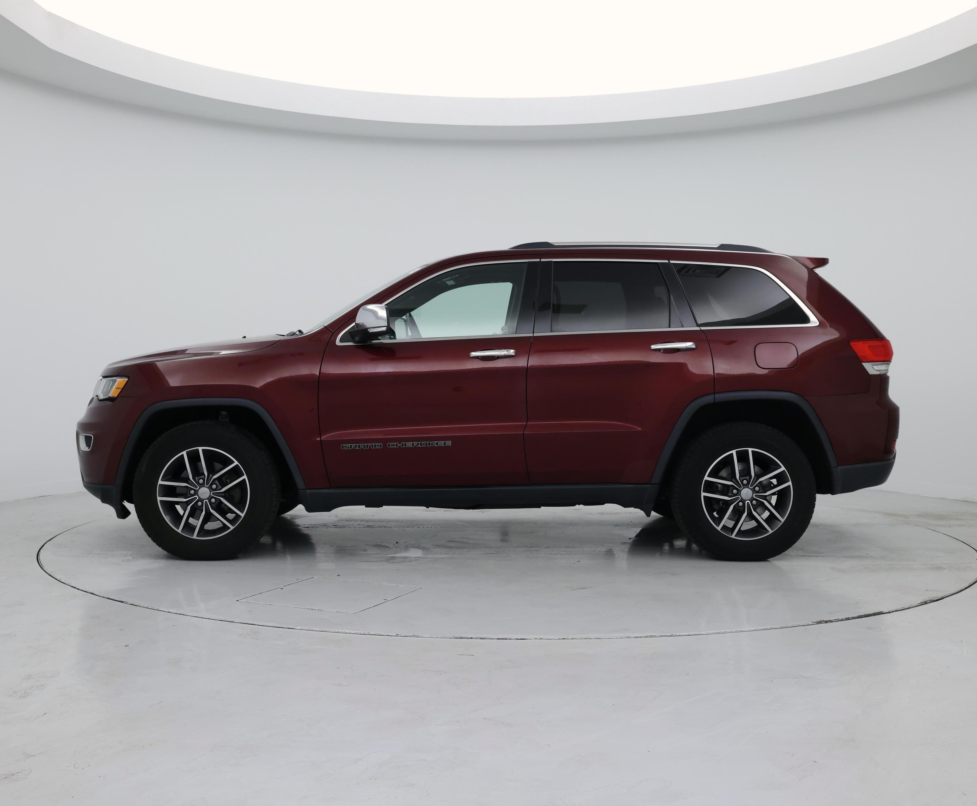 Thumbnail: 2017 Jeep Grand Cherokee - 3