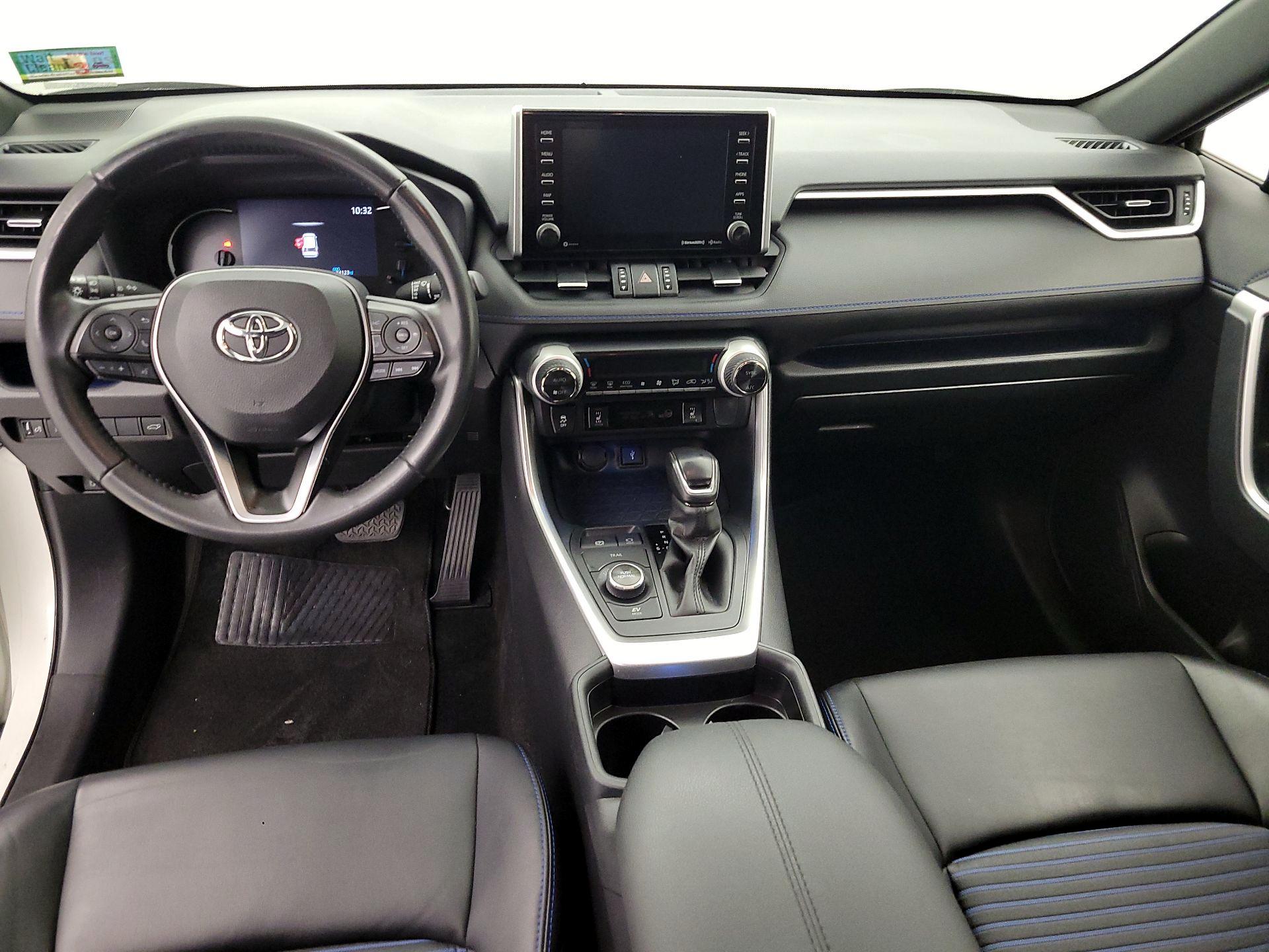 Thumbnail: 2020 Toyota RAV4 - 9