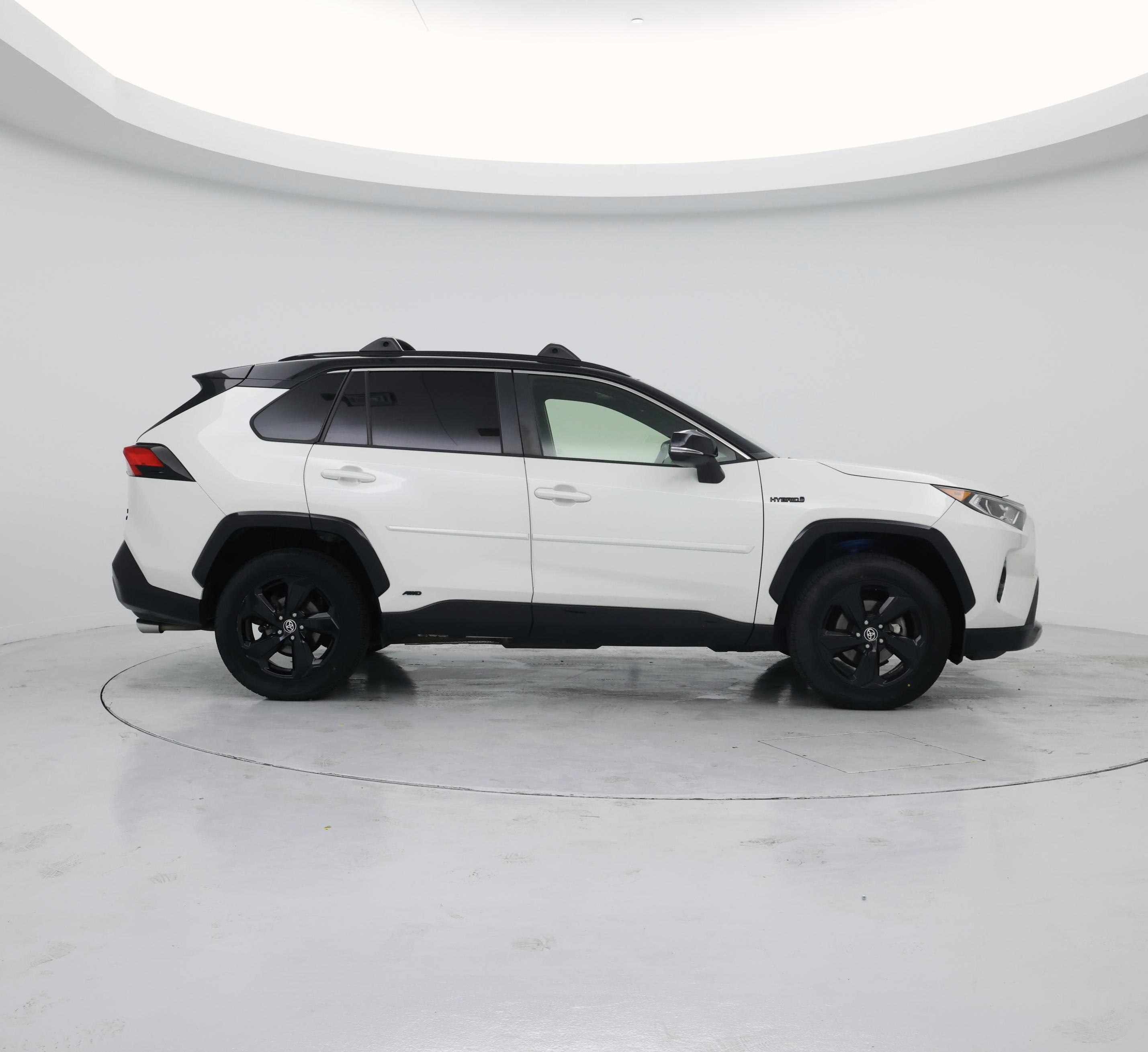 Thumbnail: 2020 Toyota RAV4 - 7