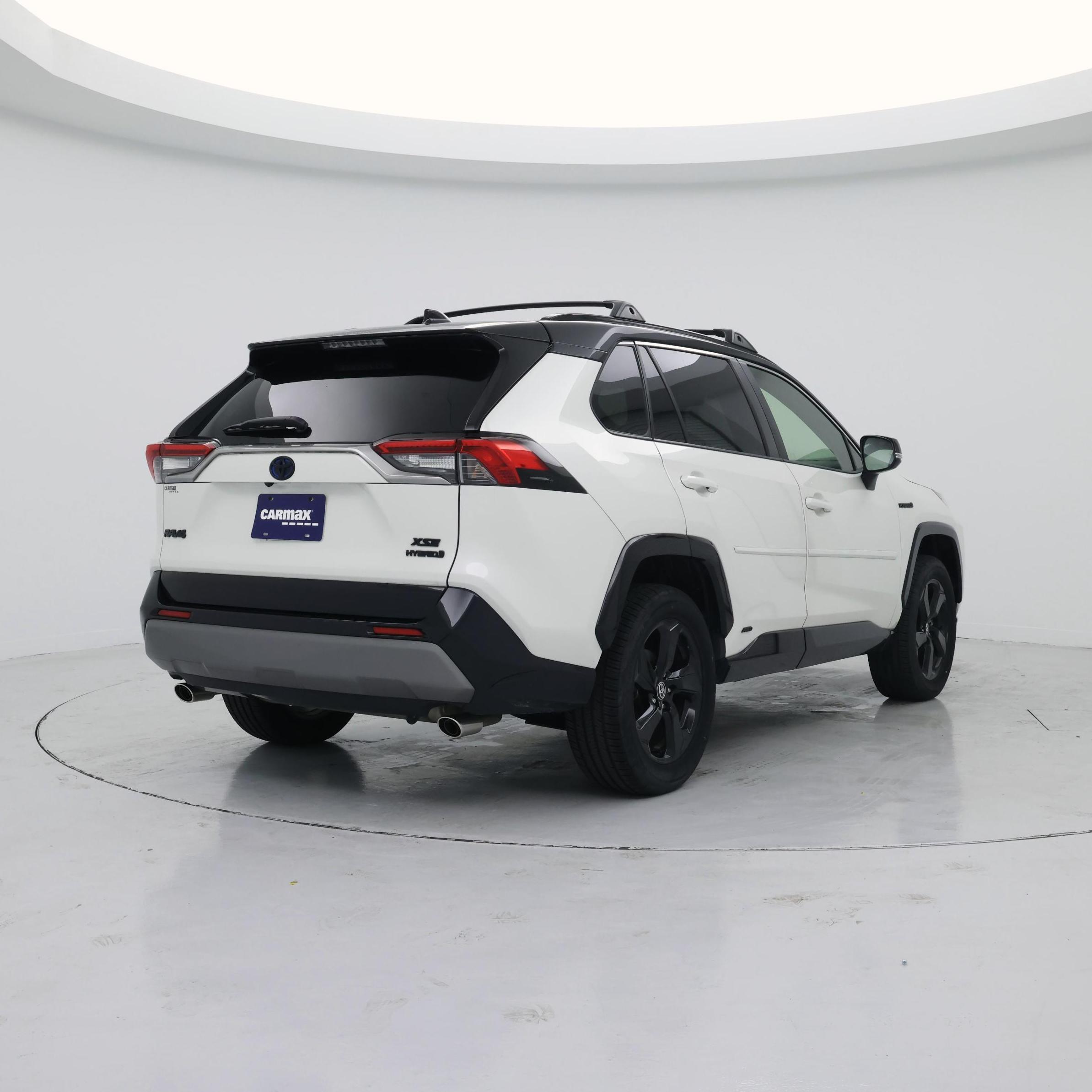 Thumbnail: 2020 Toyota RAV4 - 8