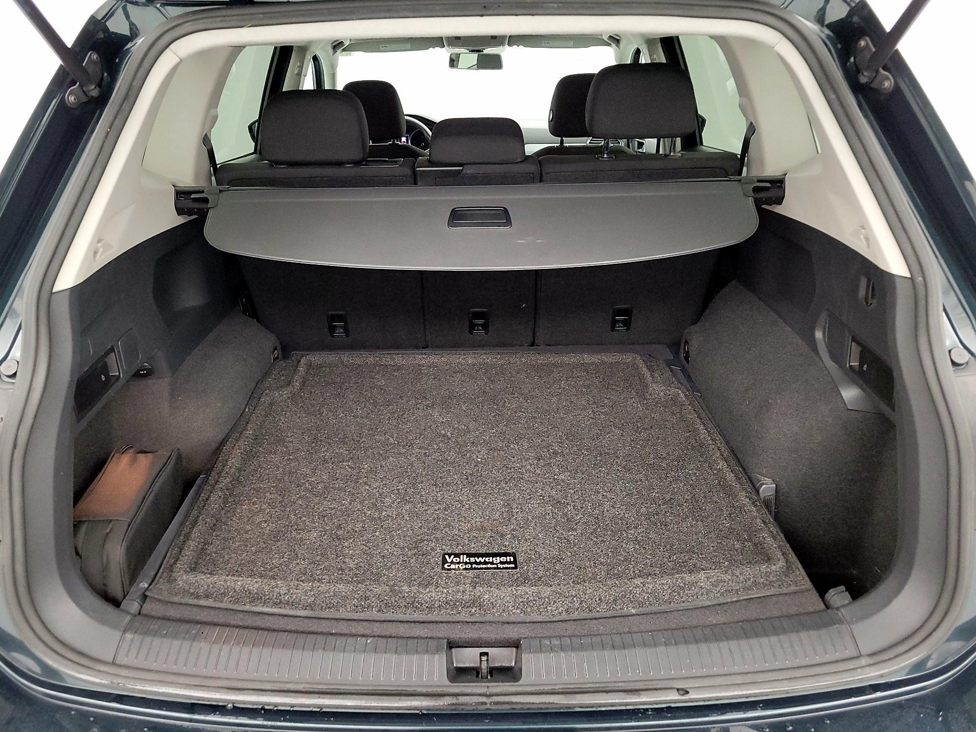 Thumbnail: 2018 Volkswagen Tiguan - 20