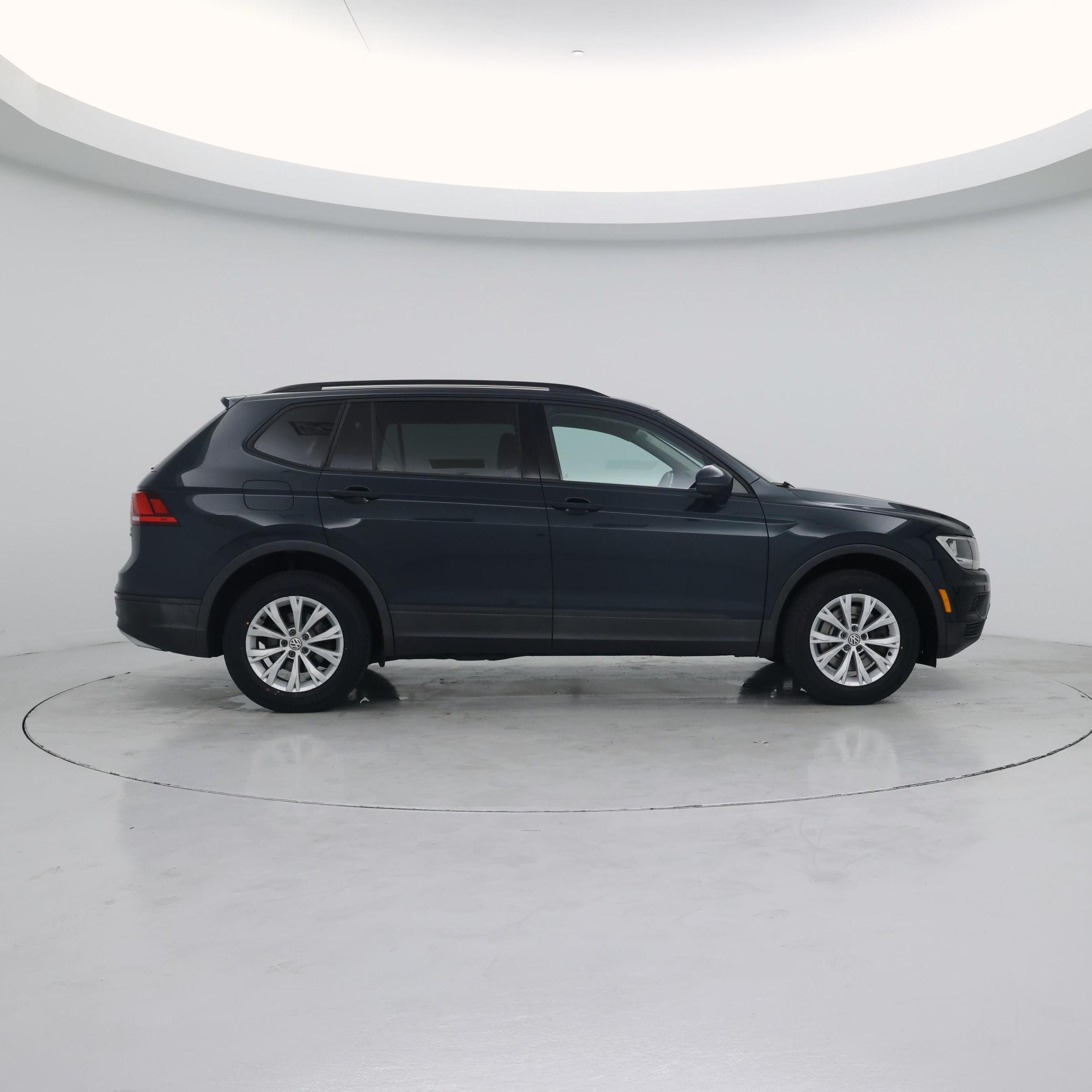 Thumbnail: 2018 Volkswagen Tiguan - 7
