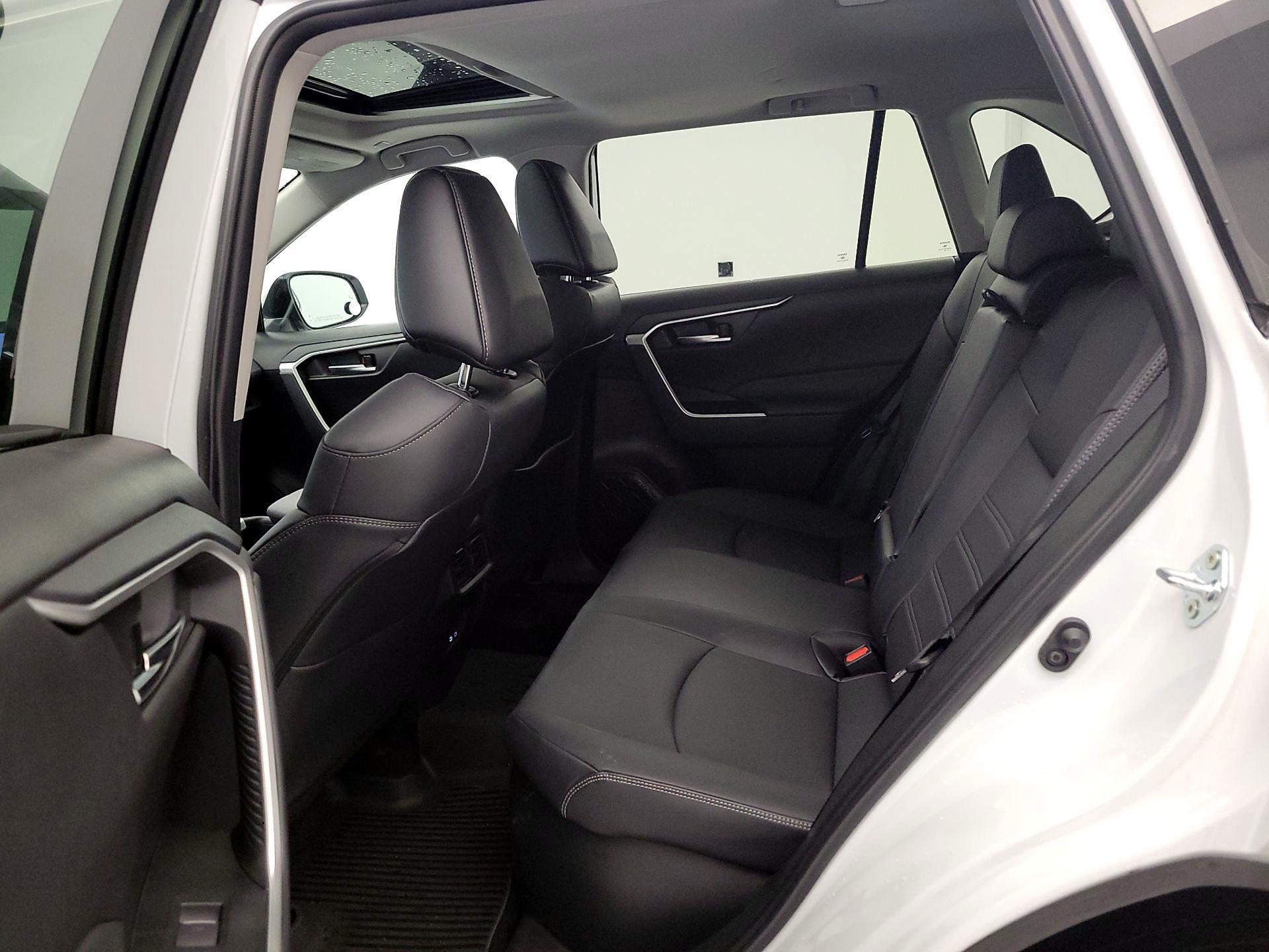 Thumbnail: 2025 Toyota RAV4 - 20