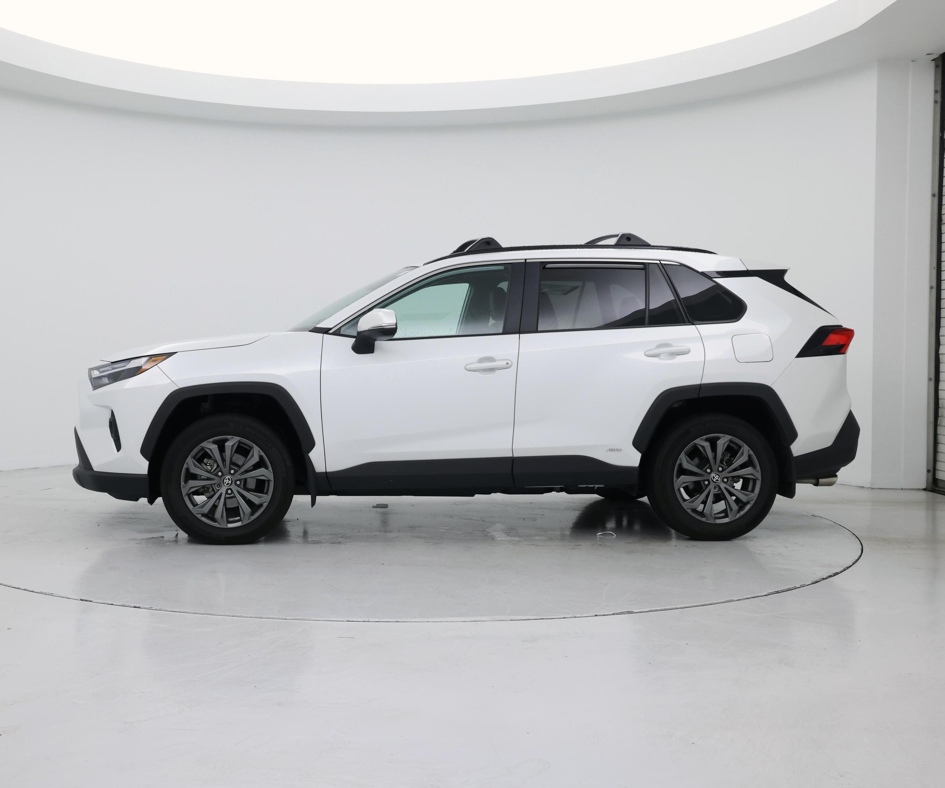Thumbnail: 2025 Toyota RAV4 - 3