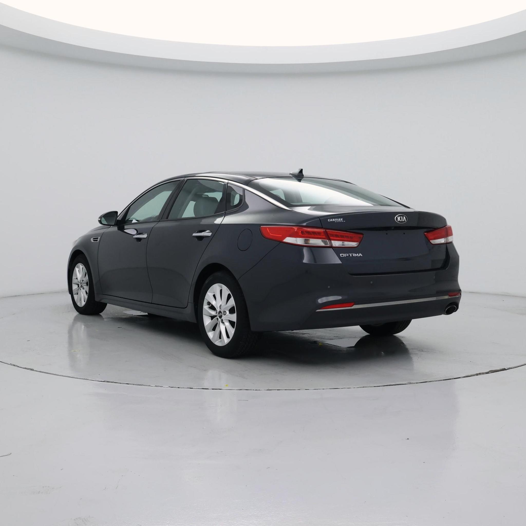 Thumbnail: 2016 Kia Optima - 2
