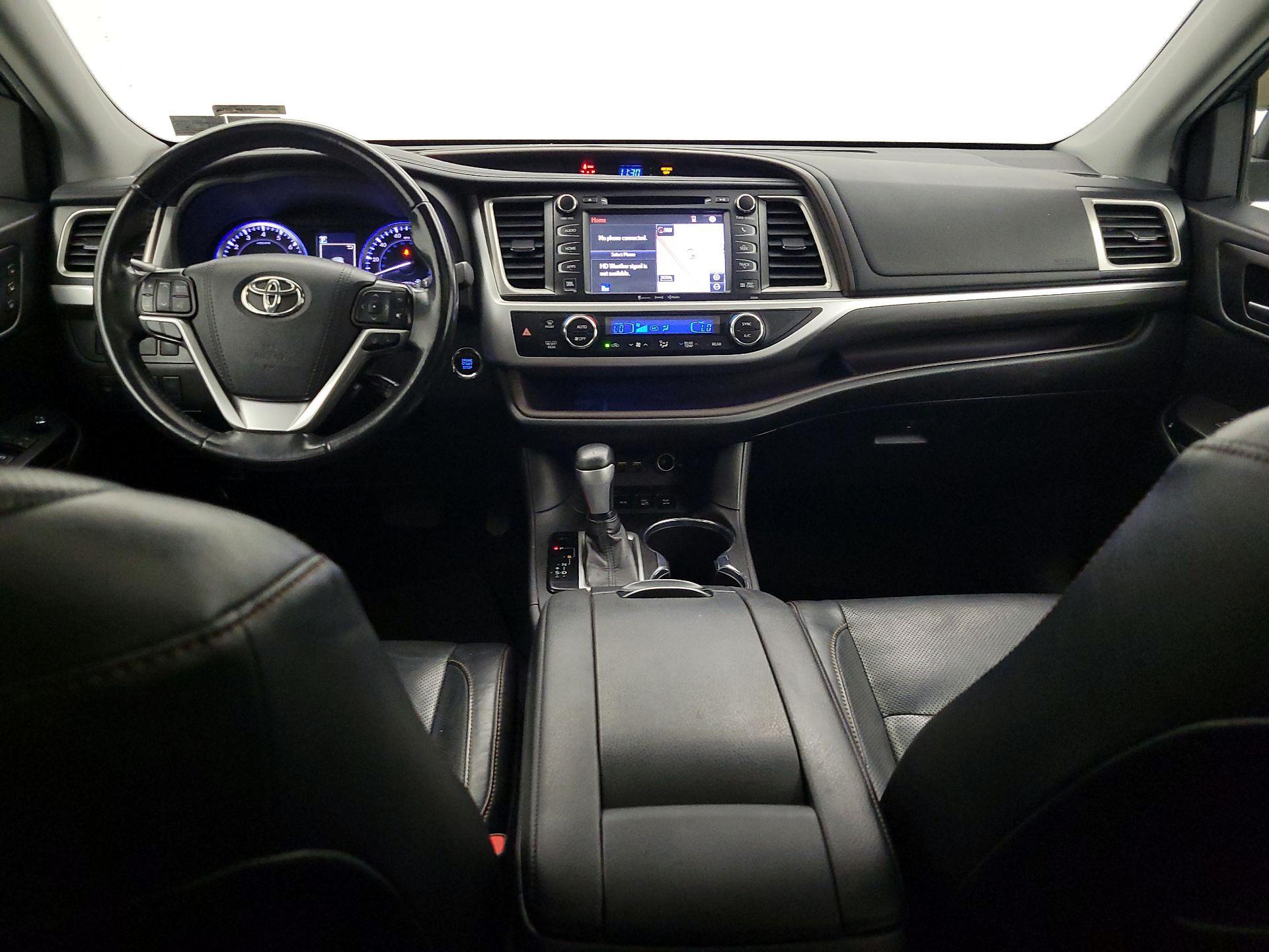 Thumbnail: 2019 Toyota Highlander - 9